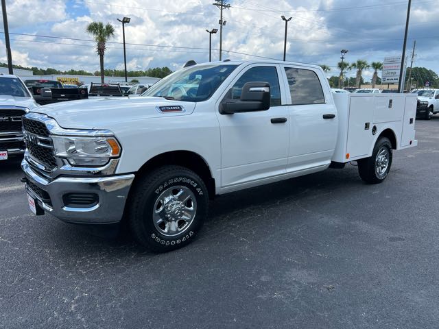 2023 Ram 2500 Tradesman photo 3