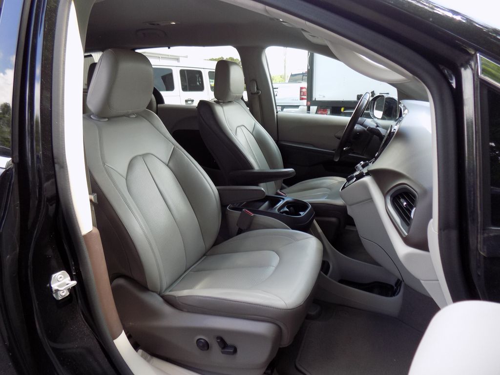 2018 Chrysler Pacifica Touring L - Photo 34