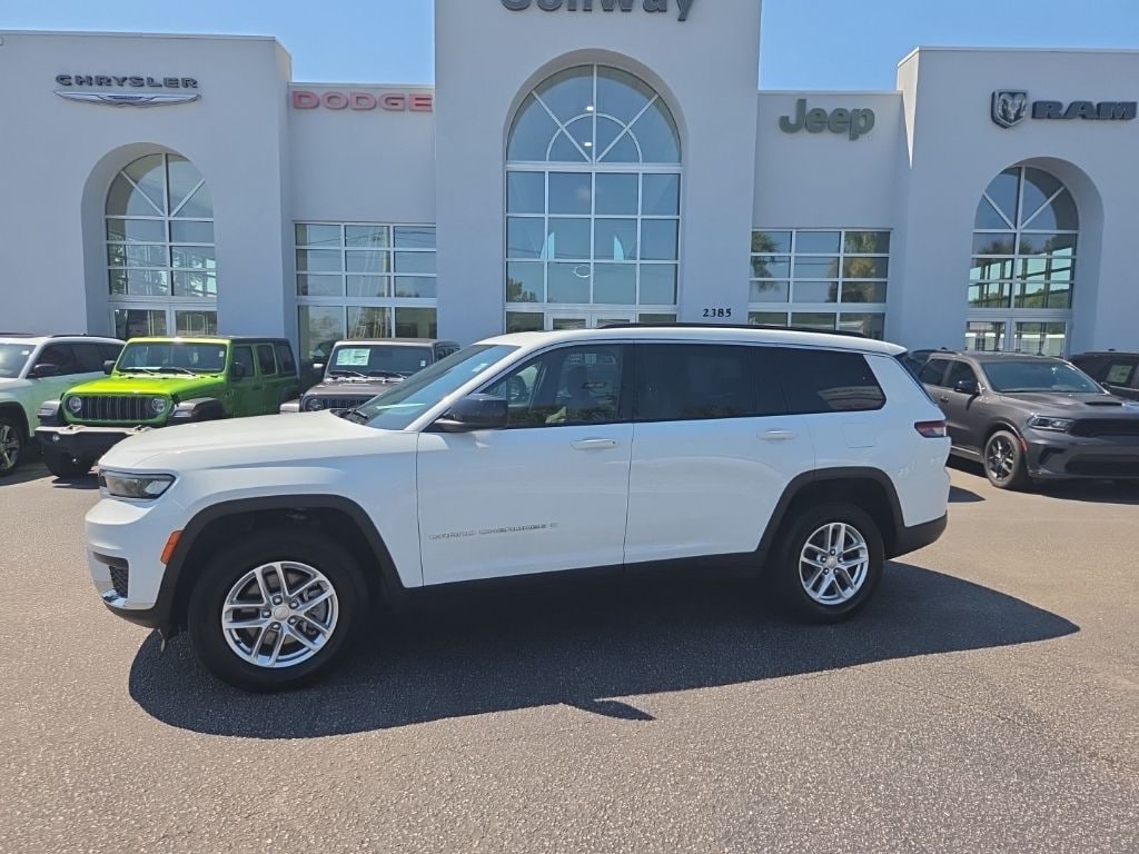 Used 2025 Jeep Grand Cherokee L Laredo SUV