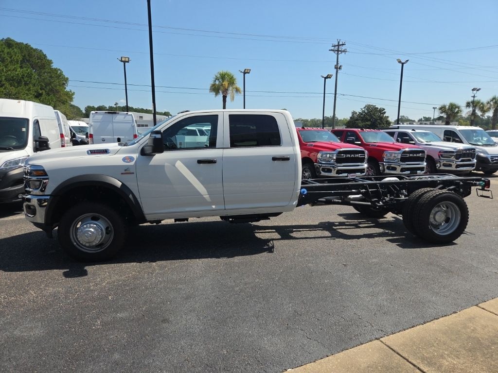 New 2026 Ram 5500 Chassis Cab Tradesman/Big Horn Pickup