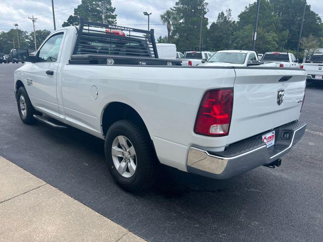 2023 Ram 1500 Classic Tradesman photo 4
