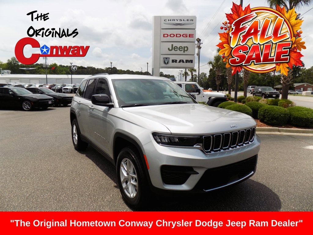 New 2026 Jeep Grand Cherokee Laredo Sport Utility