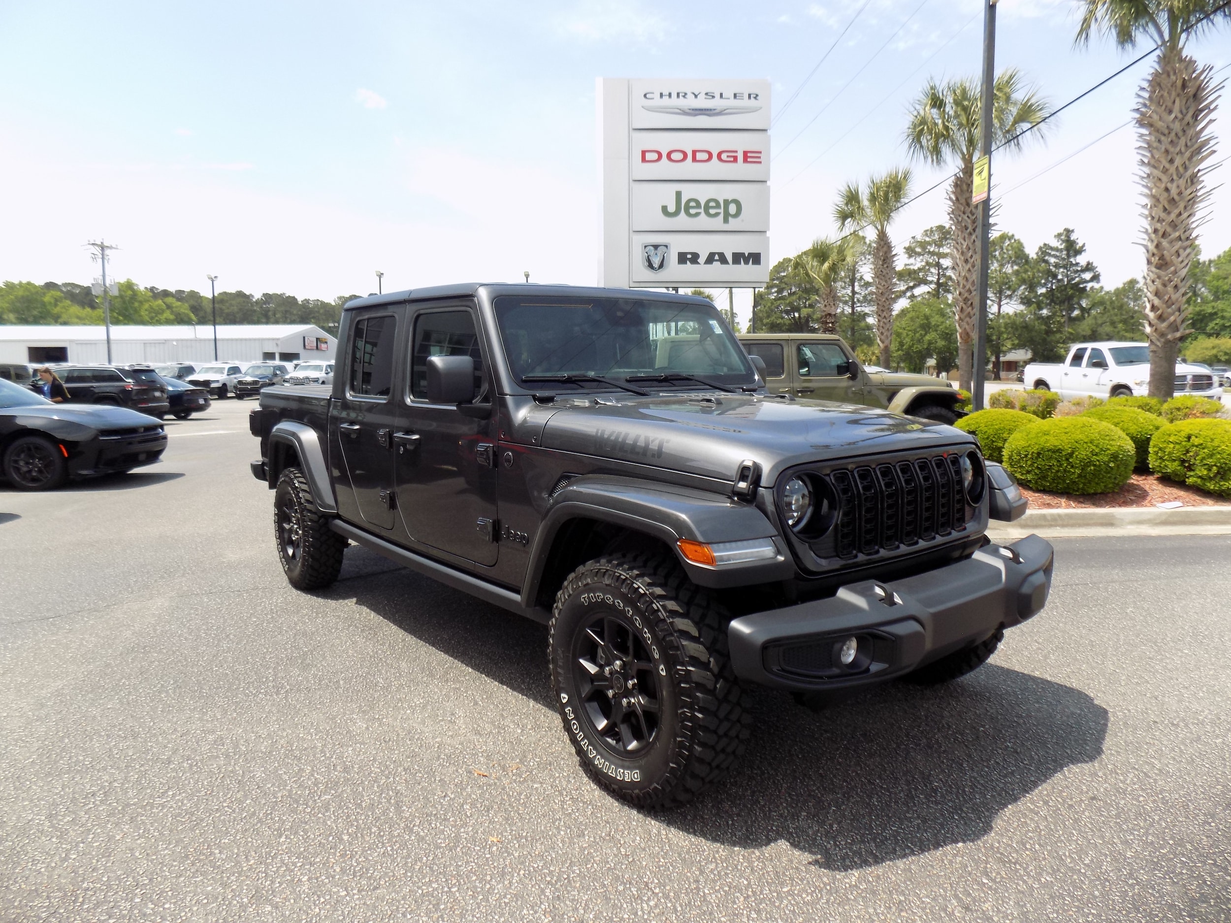 2025 Jeep Gladiator Willys Auto's photo