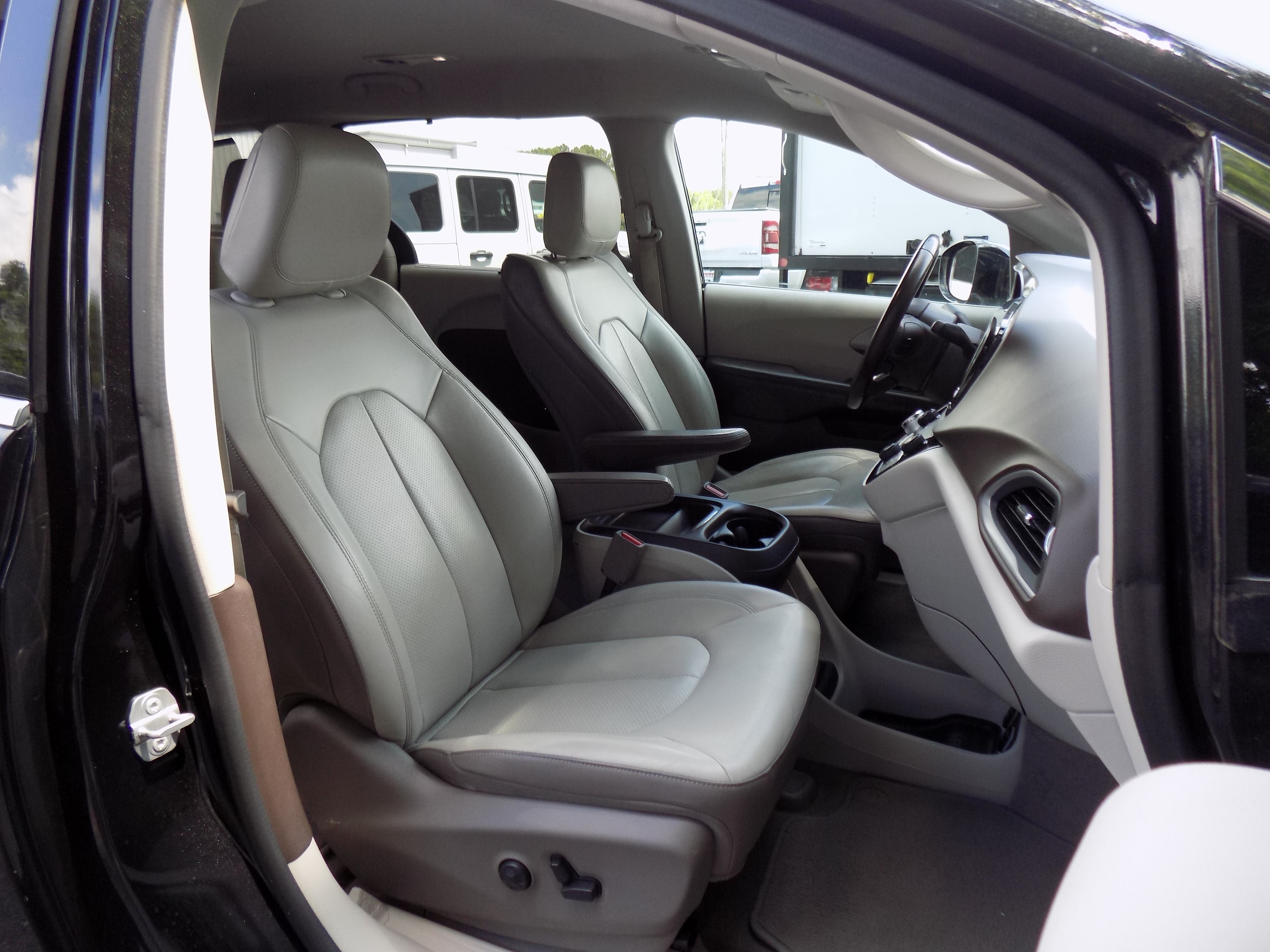 2018 Chrysler Pacifica Touring L - Photo 34