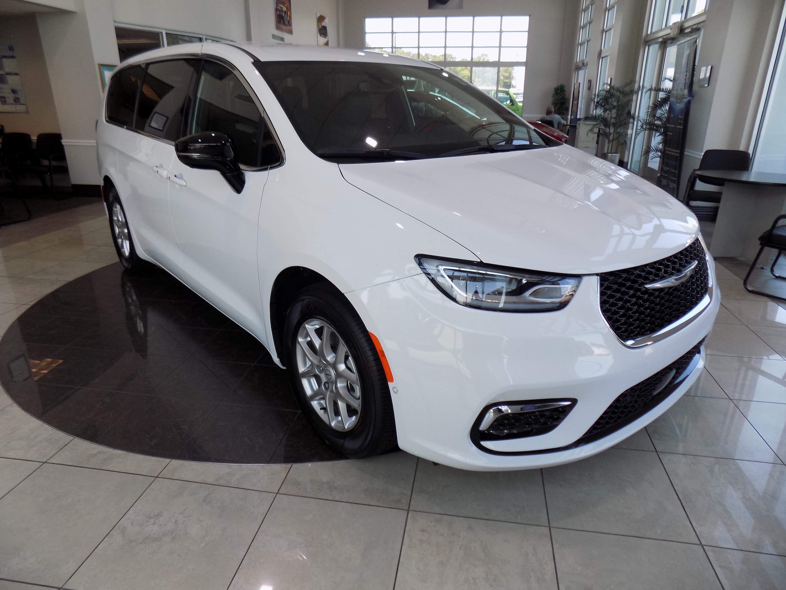 2026 Chrysler Pacifica