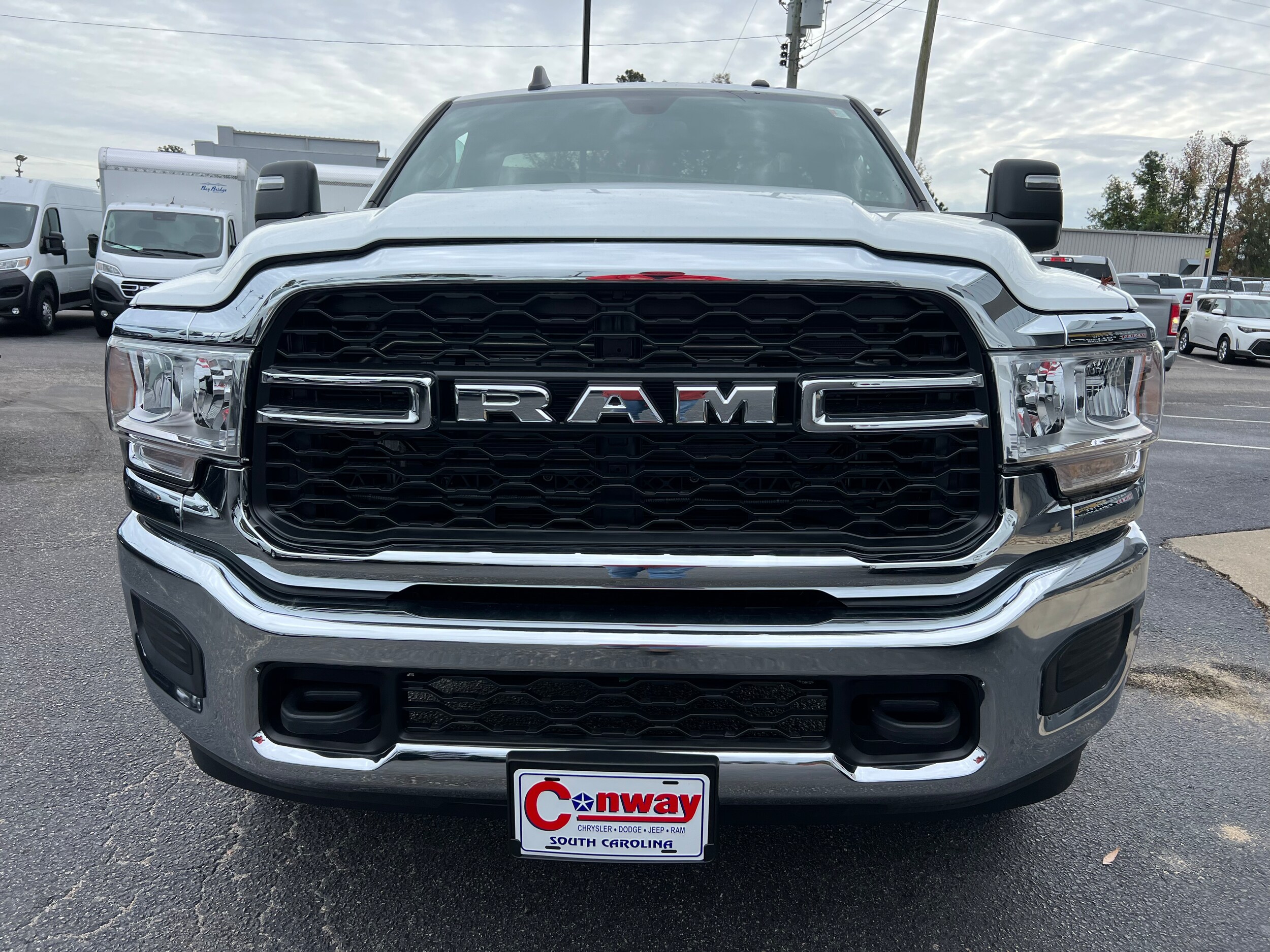 2023 Ram 2500 Tradesman photo 2