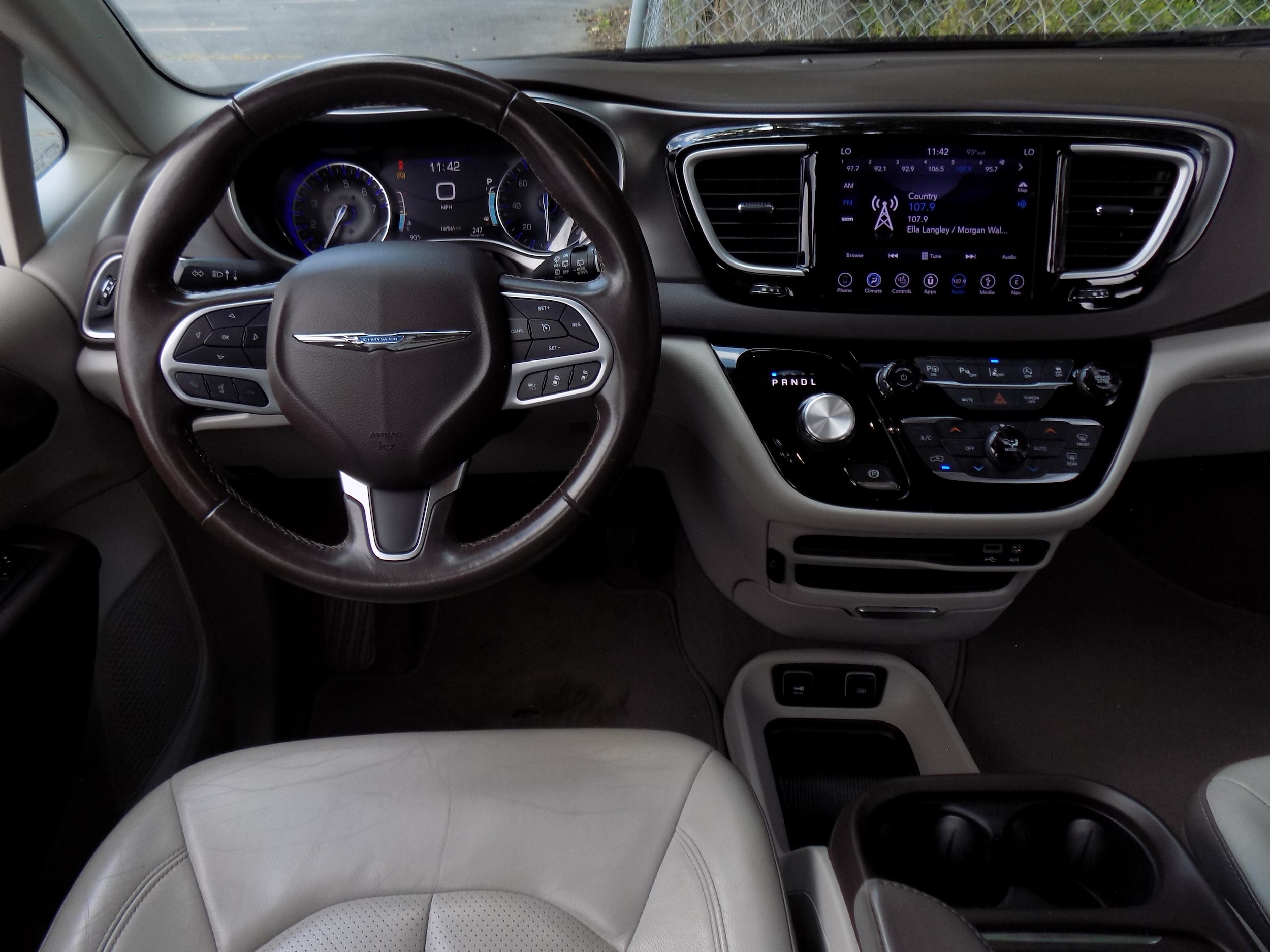 2018 Chrysler Pacifica Touring L - Photo 14
