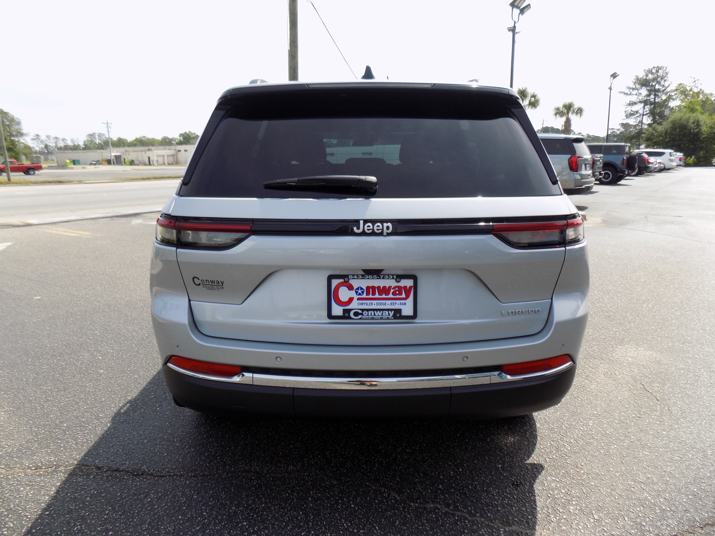 View vehicle photo 6