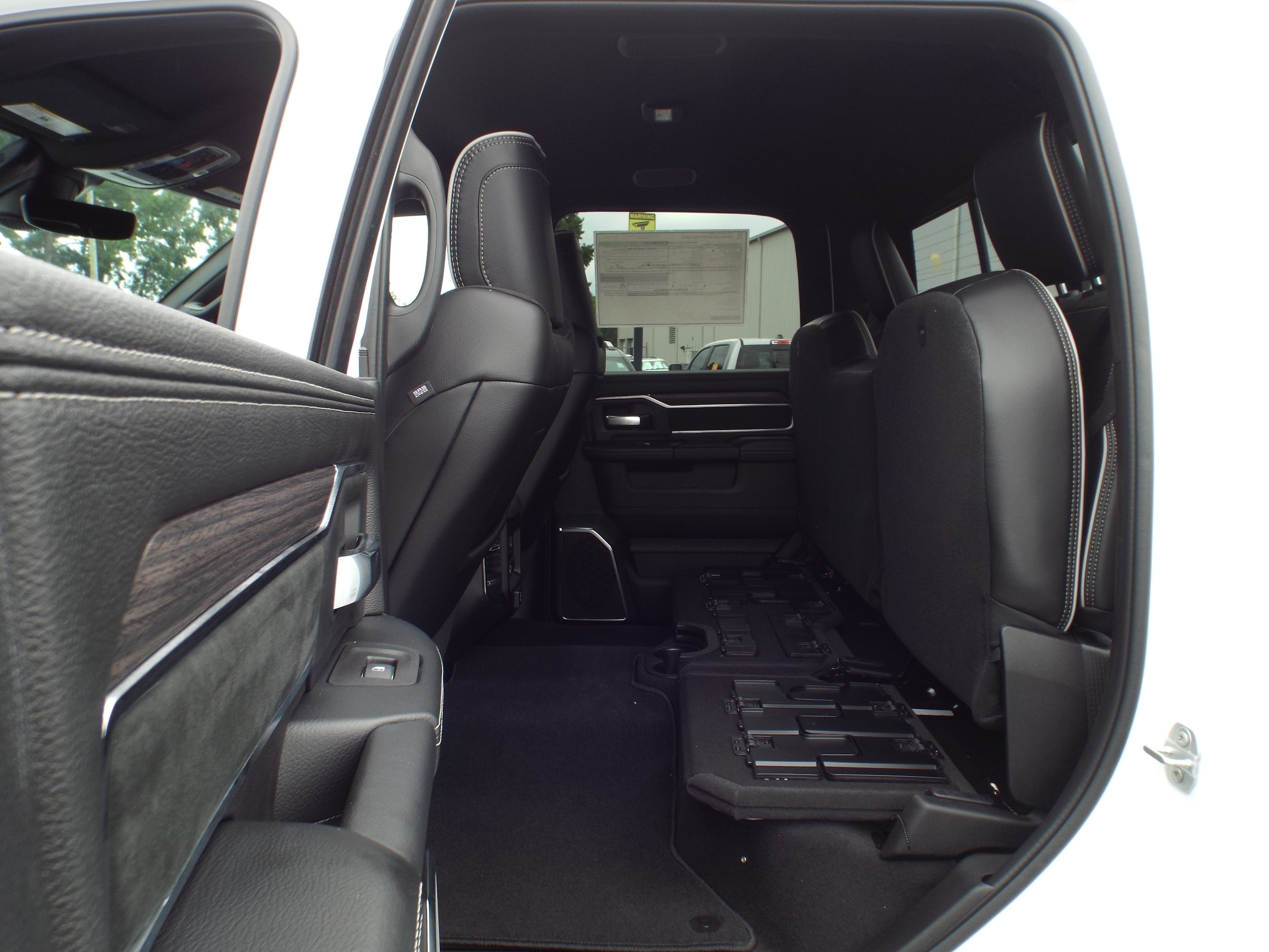 2026 RAM 2500 Laramie - Photo 22