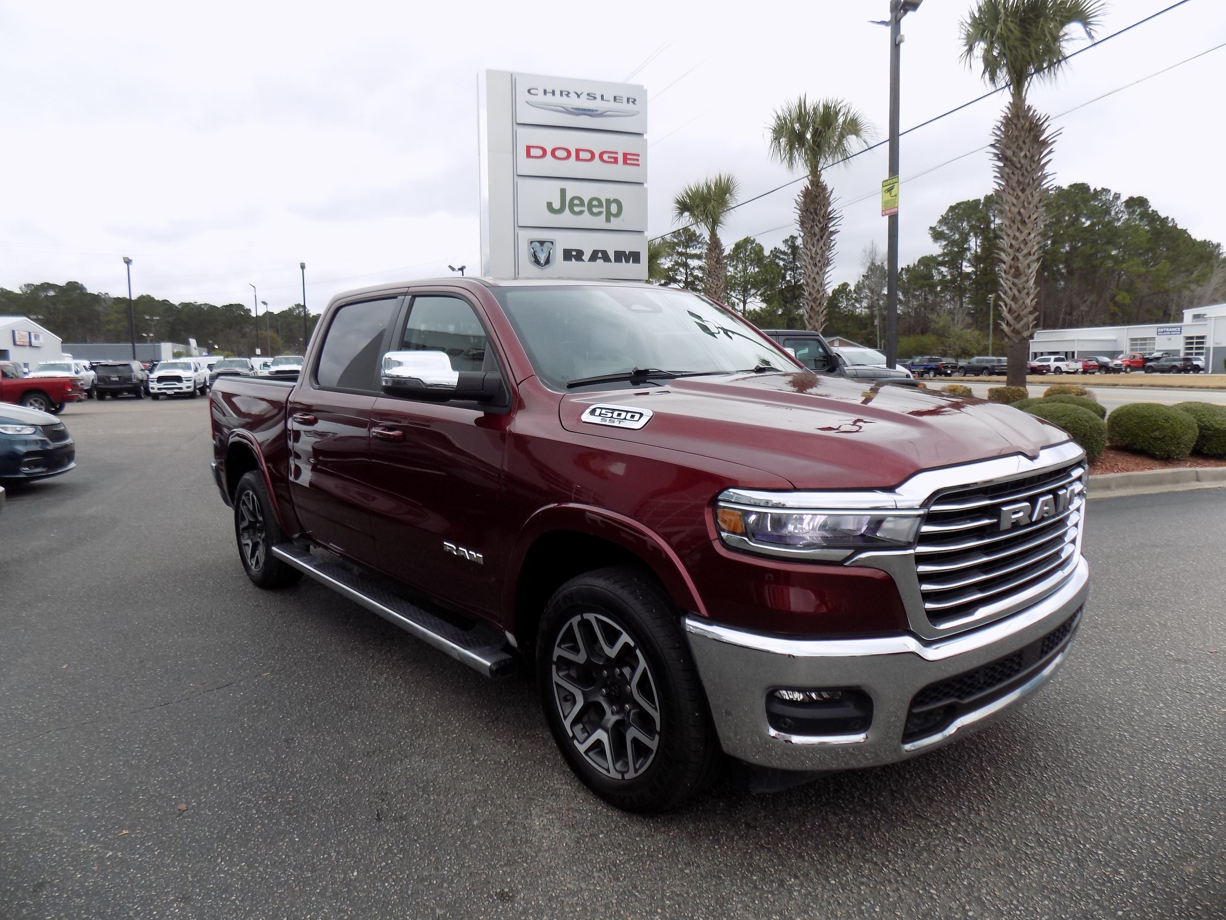 2025 RAM Ram 1500 Pickup Laramie's photo