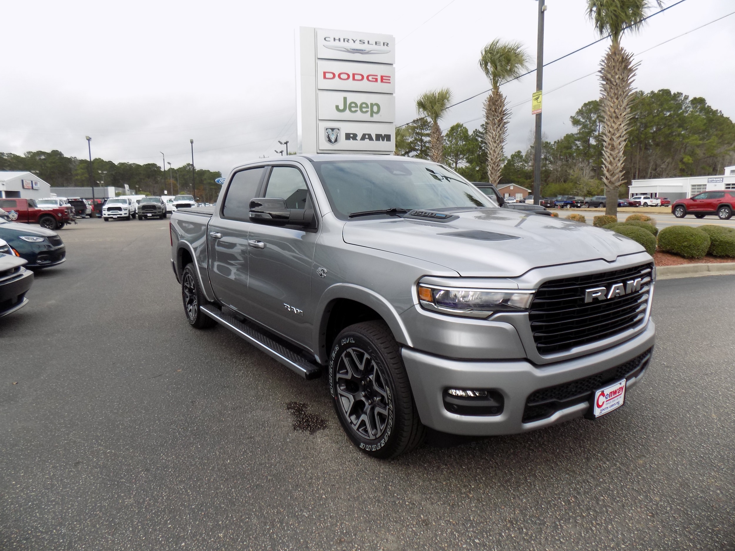 2026 RAM Ram 1500 Pickup Laramie's photo