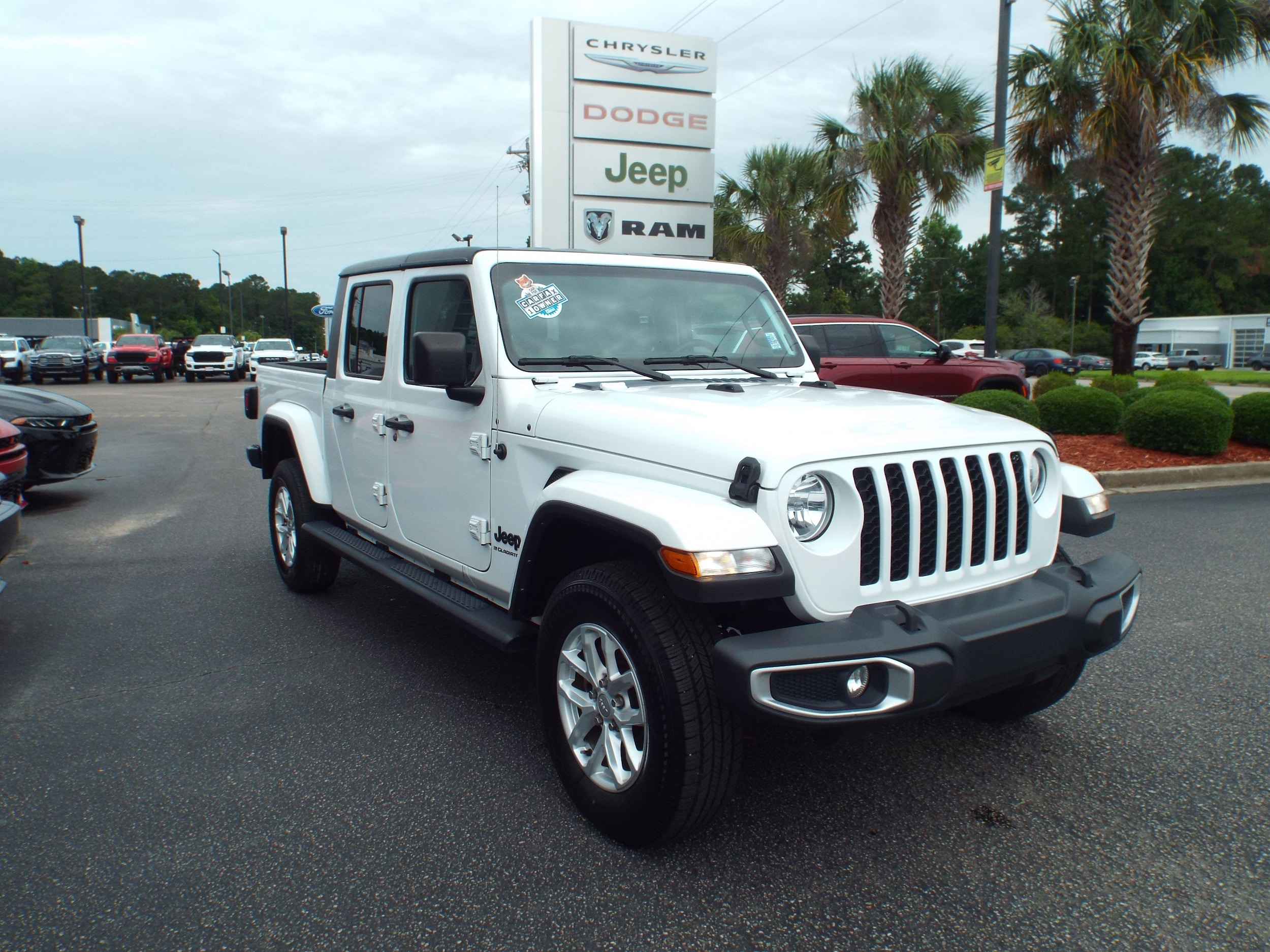 2023 Jeep Gladiator Sport