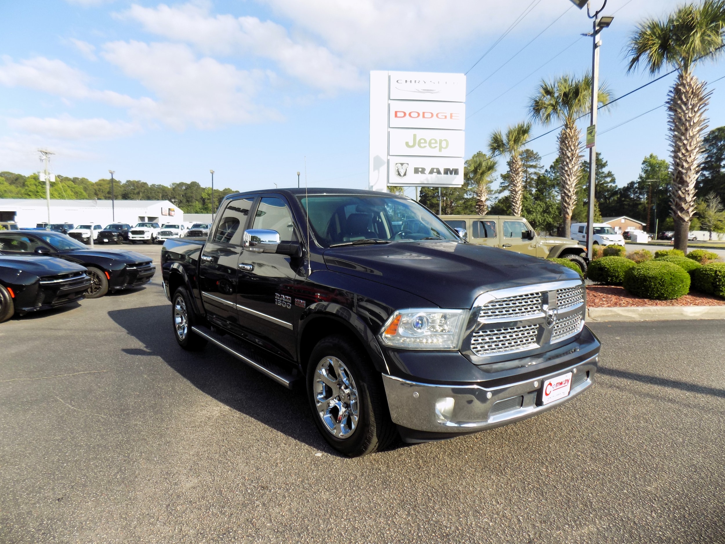 2016 RAM 1500 Laramie 4x4 Crew Cab 5'7's photo