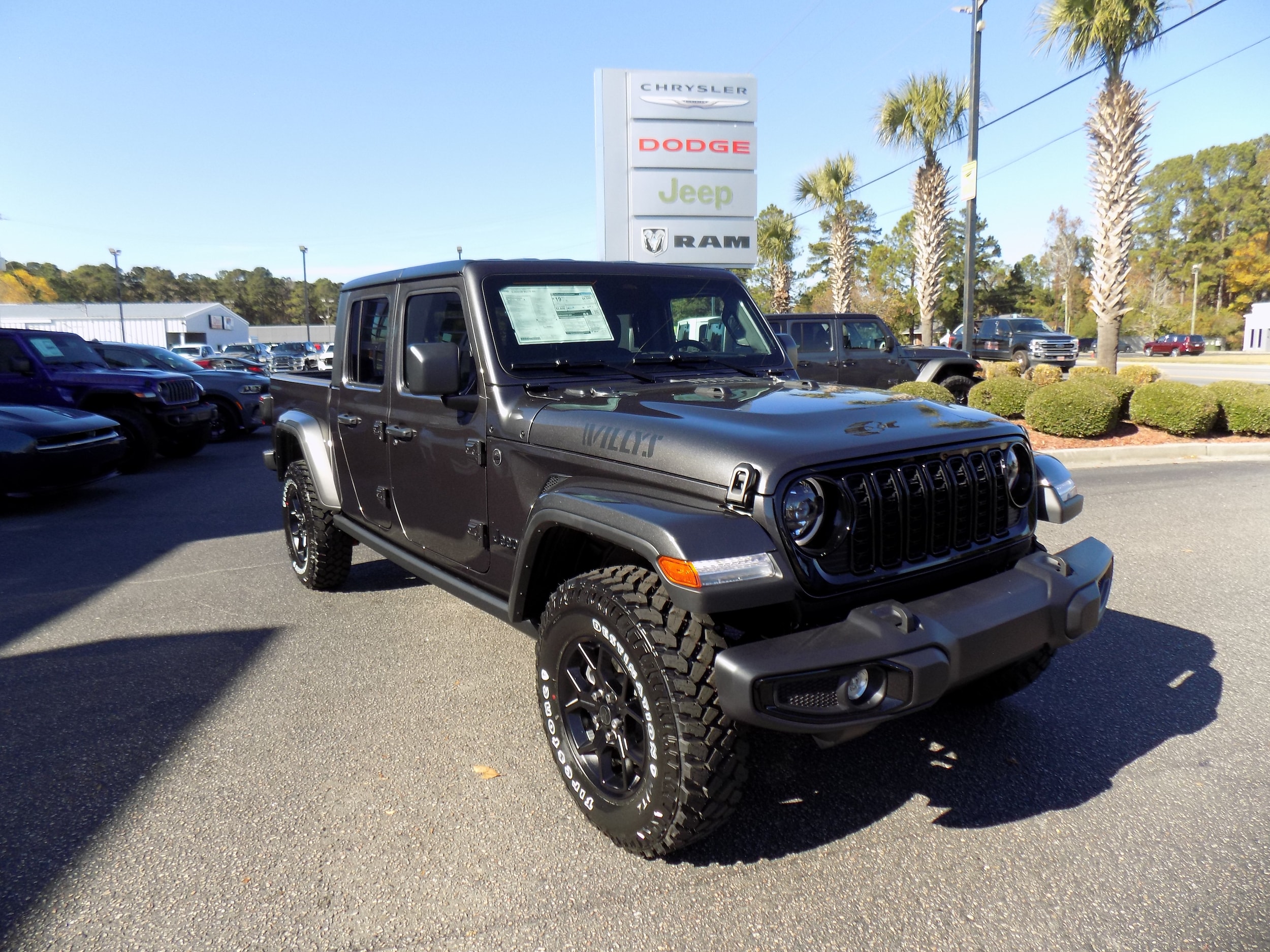 2026 Jeep Gladiator Willys's photo