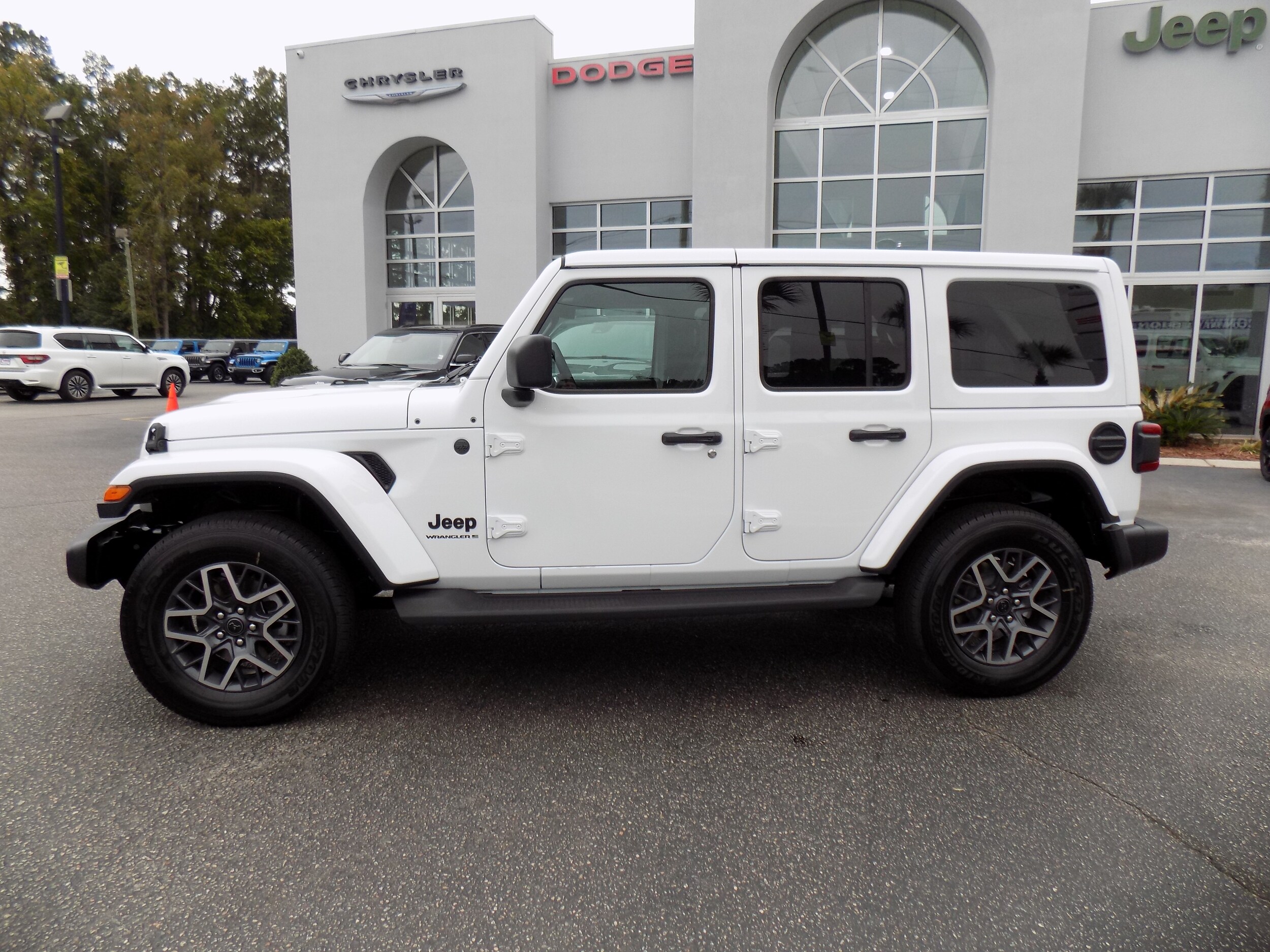 2026 Jeep Wrangler Sahara Sport photo 3