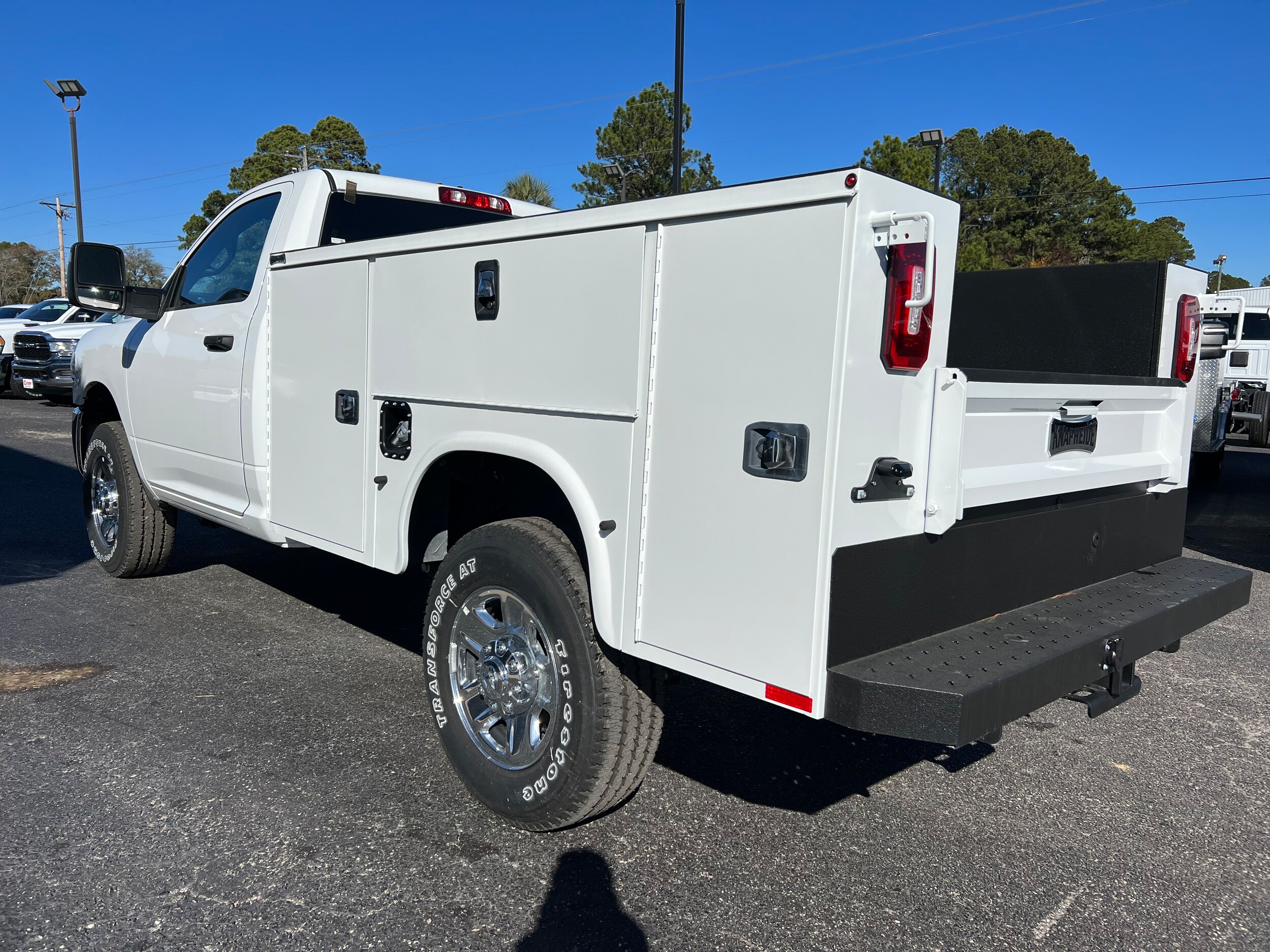 2023 Ram 3500 Tradesman photo 4