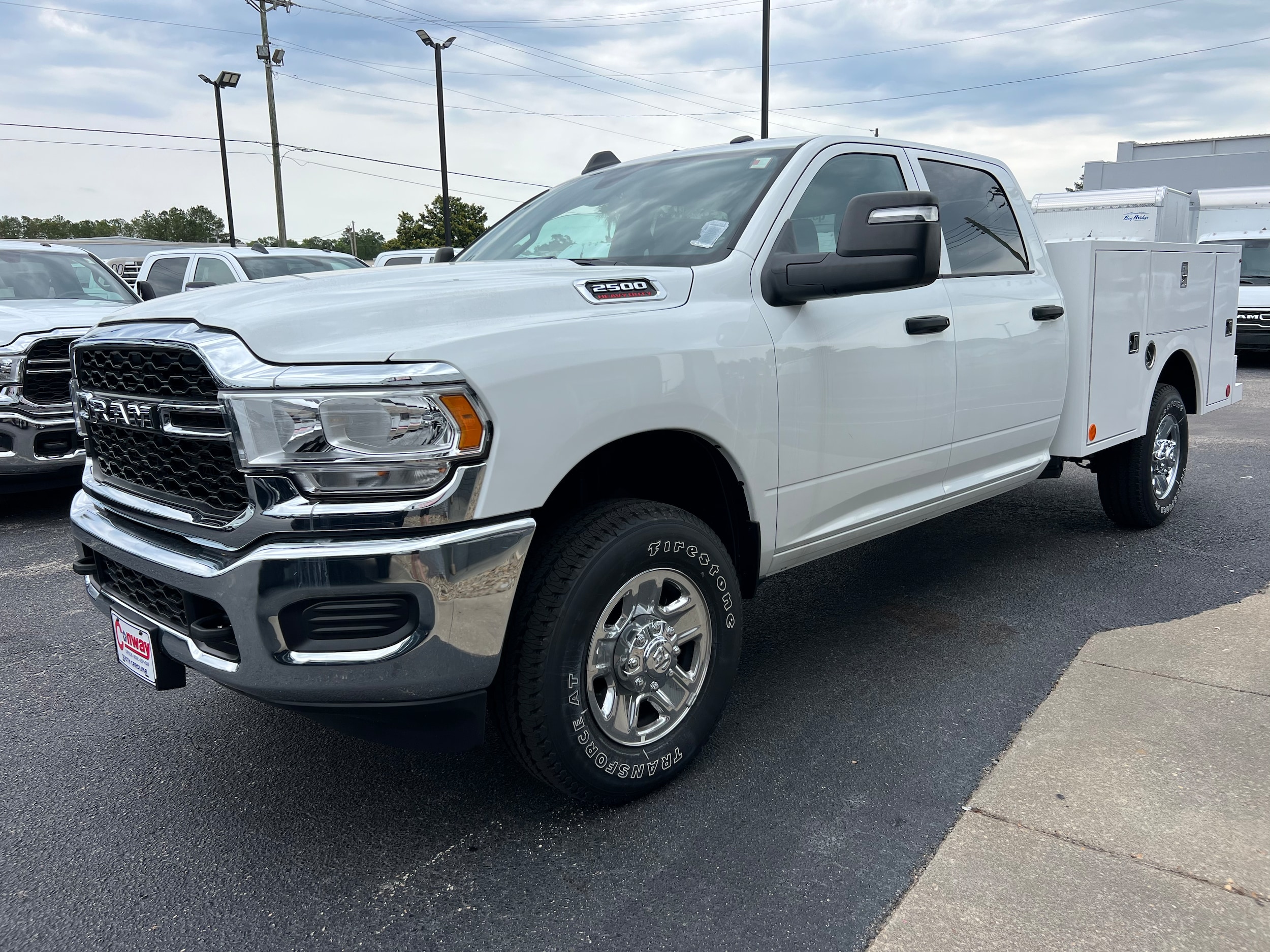 2023 Ram 2500 Tradesman photo 3