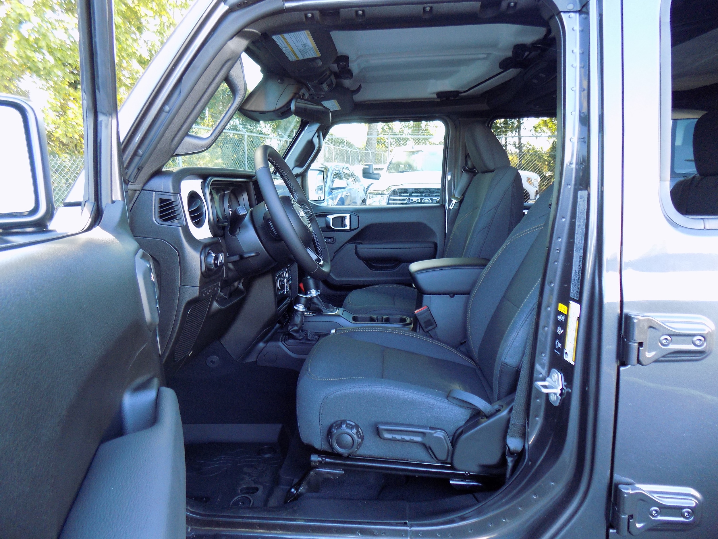 2026 Jeep Wrangler 4-Door Sport S - Photo 17