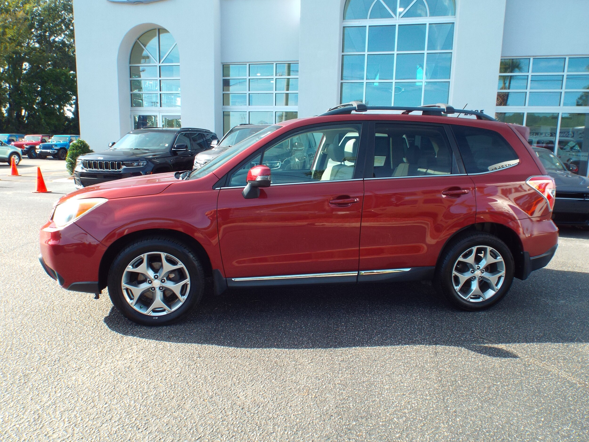 2015 Subaru Forester 2.5i Touring photo 2