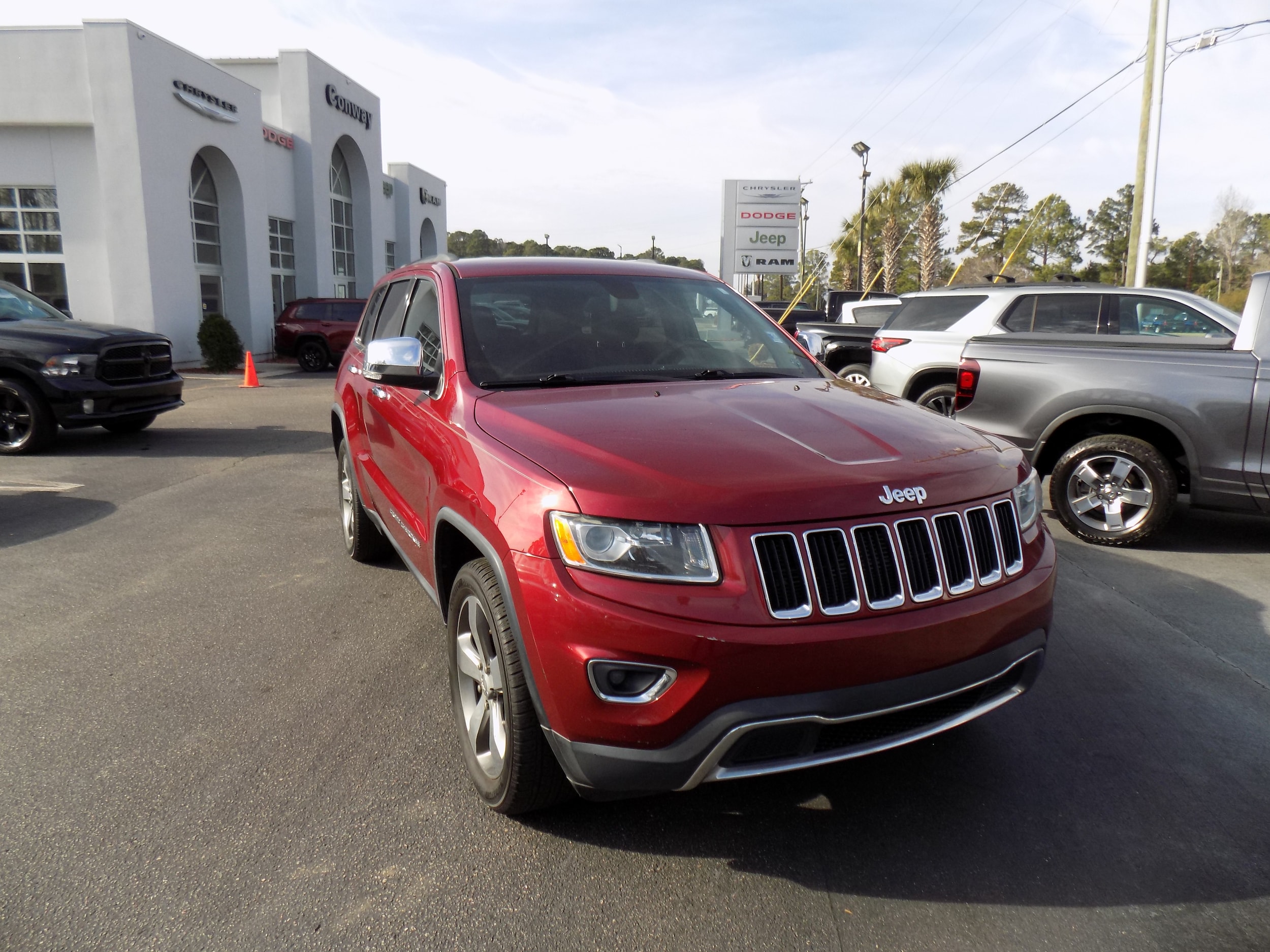 2015 Jeep Grand Cherokee Limited's photo