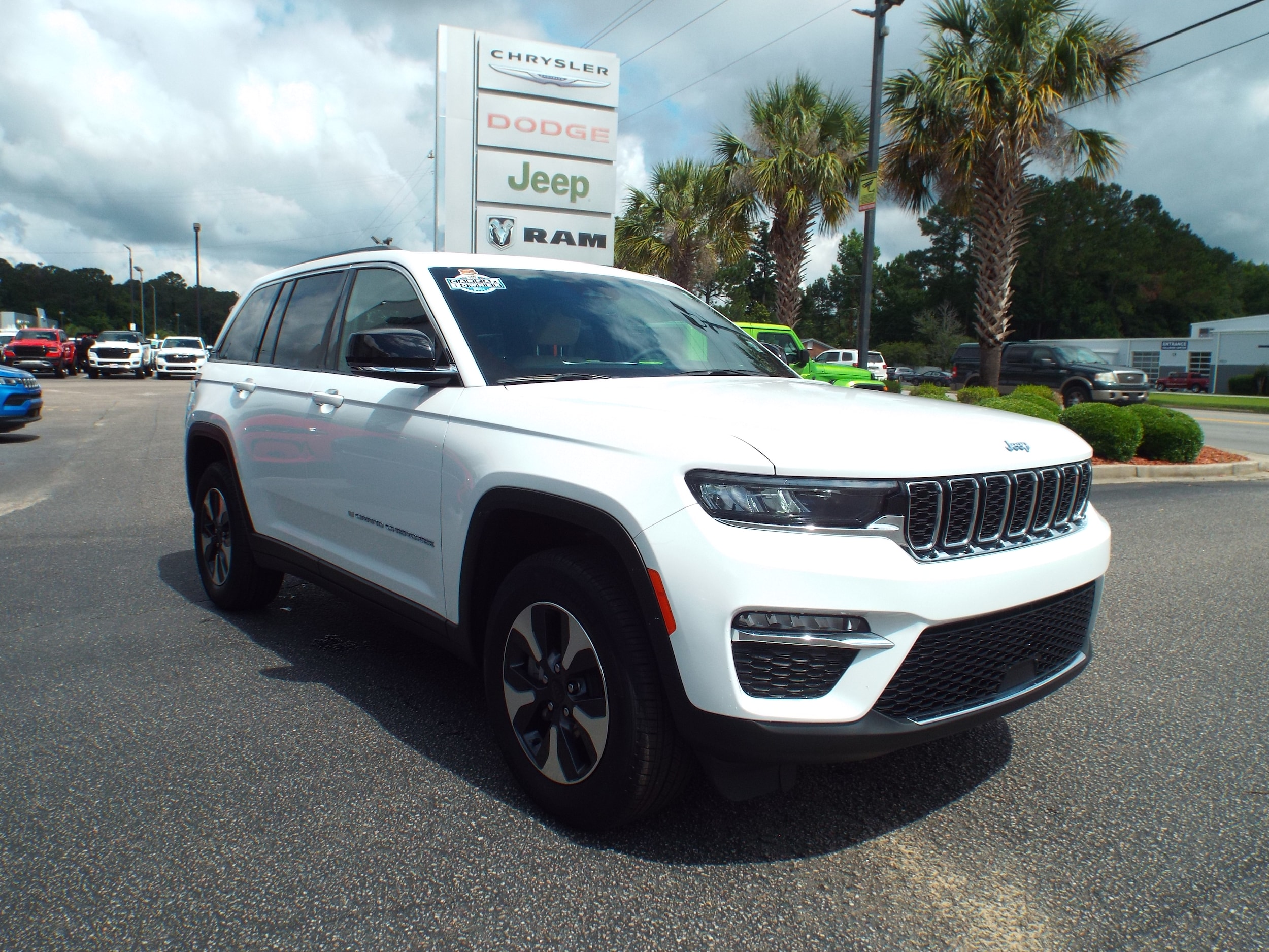2023 Jeep Grand Cherokee 4xe Base