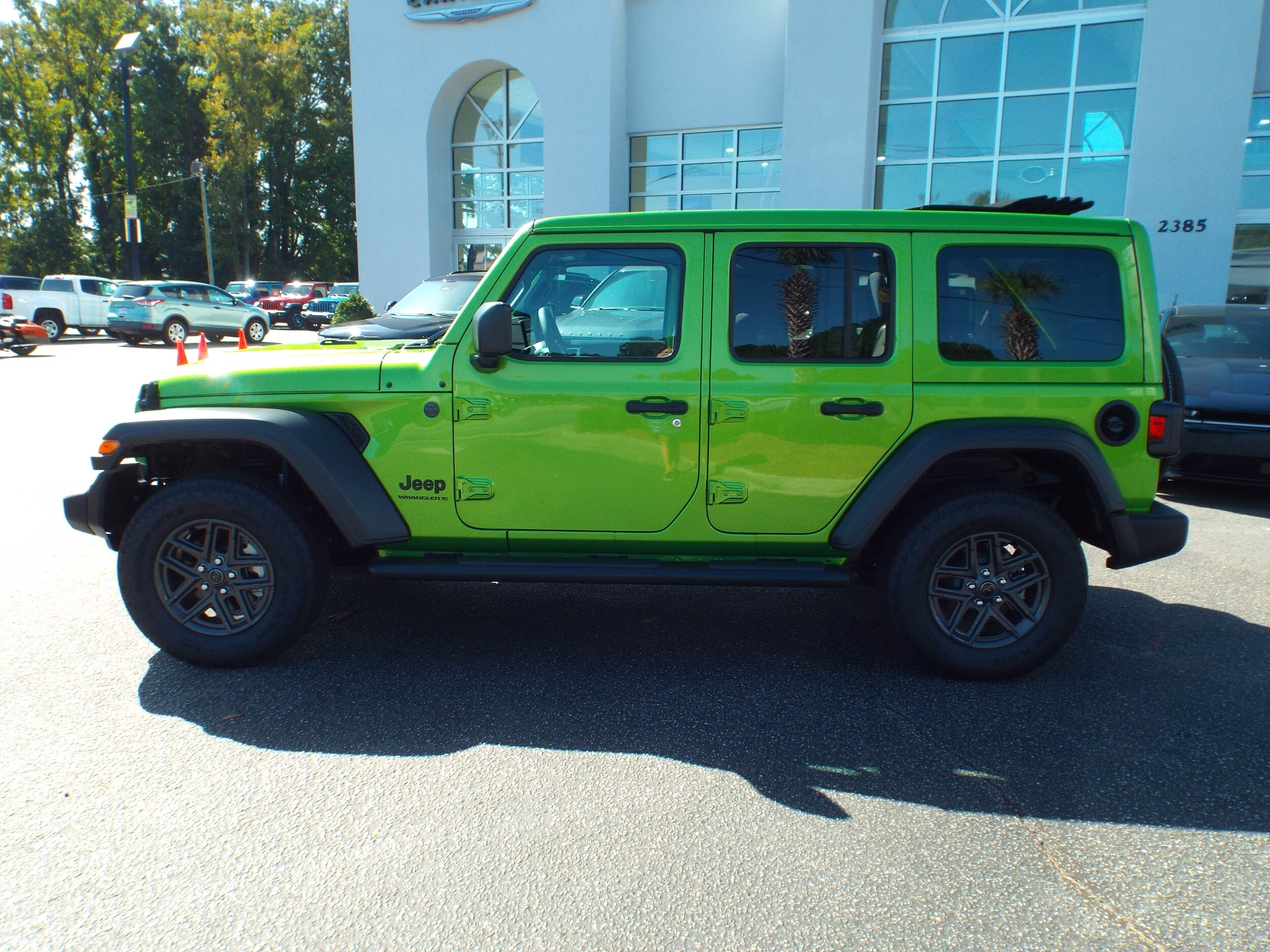 2025 Jeep Wrangler Sport photo 2