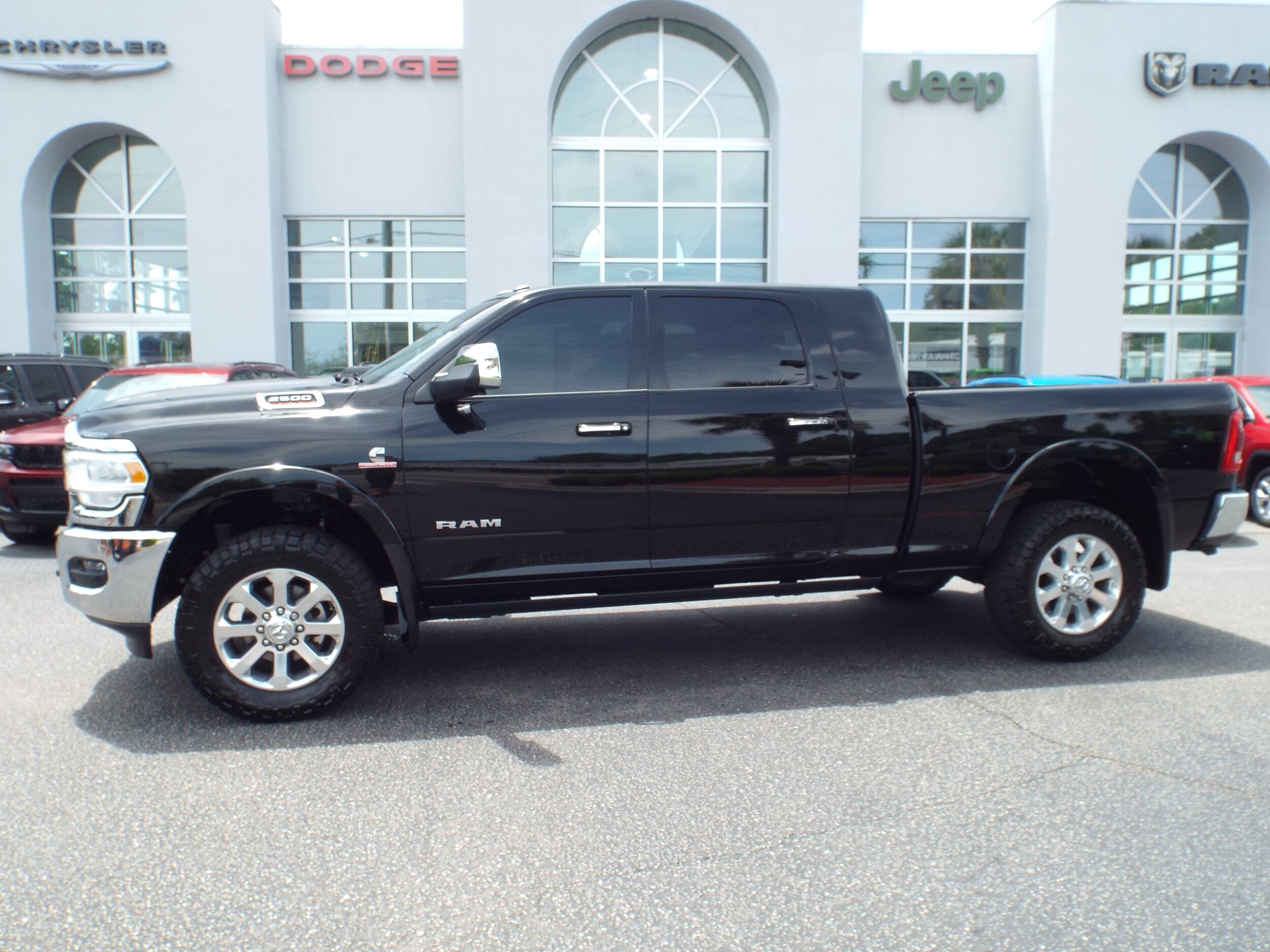 2022 Ram 2500 Laramie photo 3