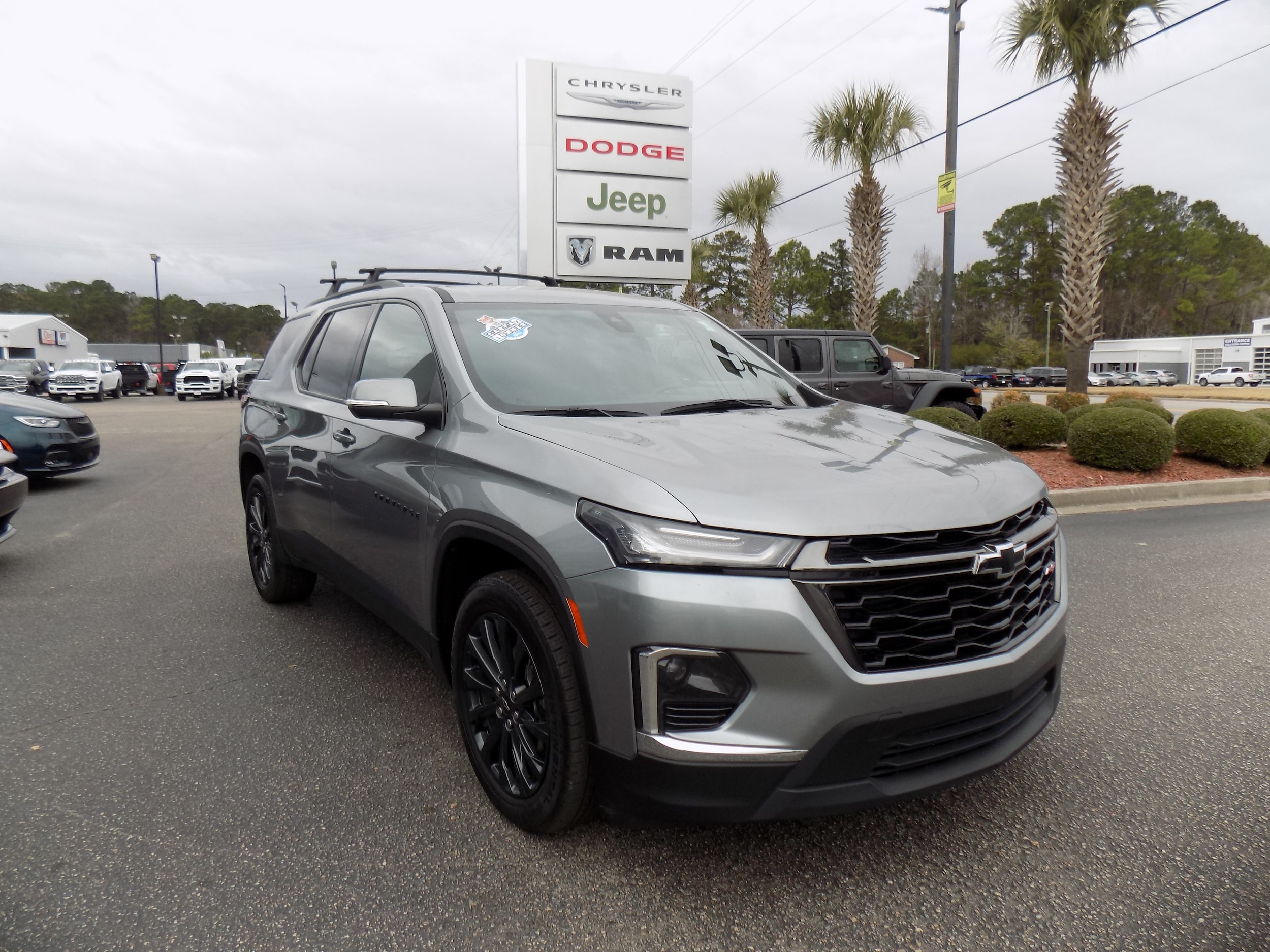 2023 Chevrolet Traverse RS's photo