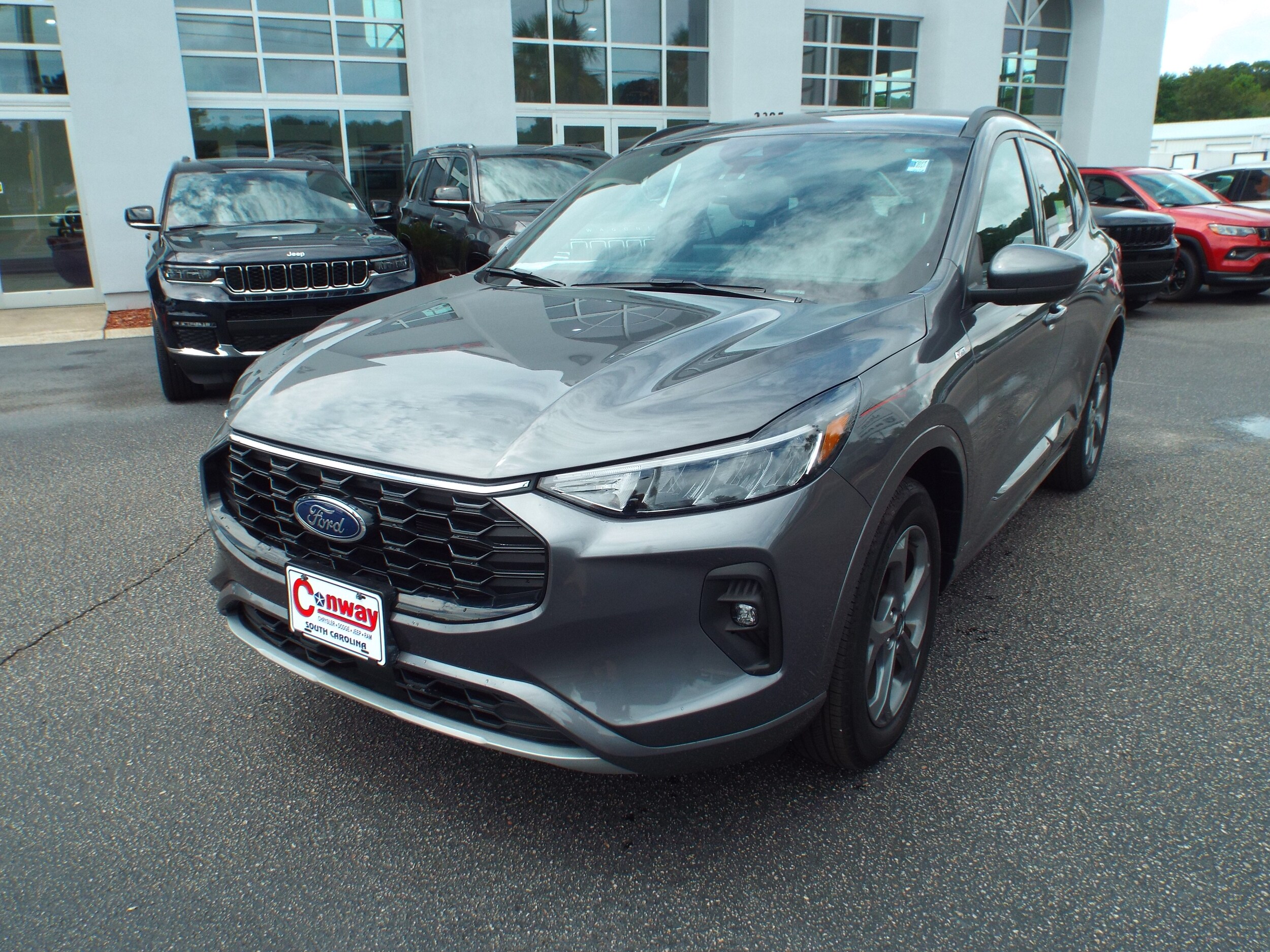 2023 Ford Escape ST-Line Select photo 3