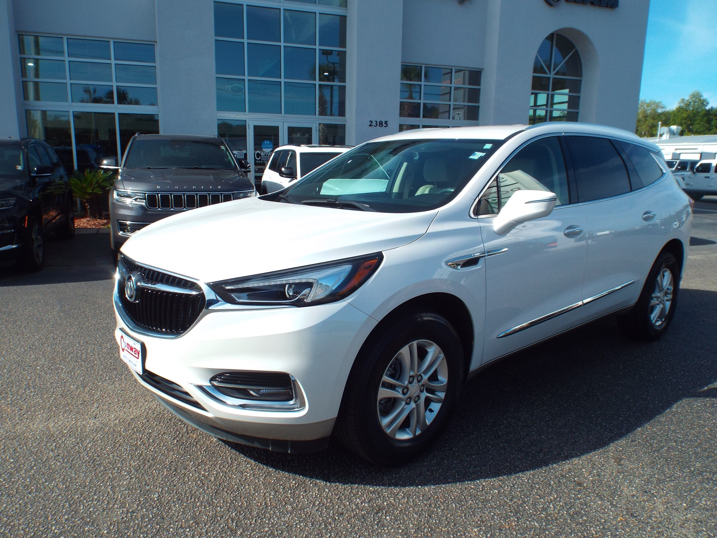 2021 Buick Enclave Essence photo 3