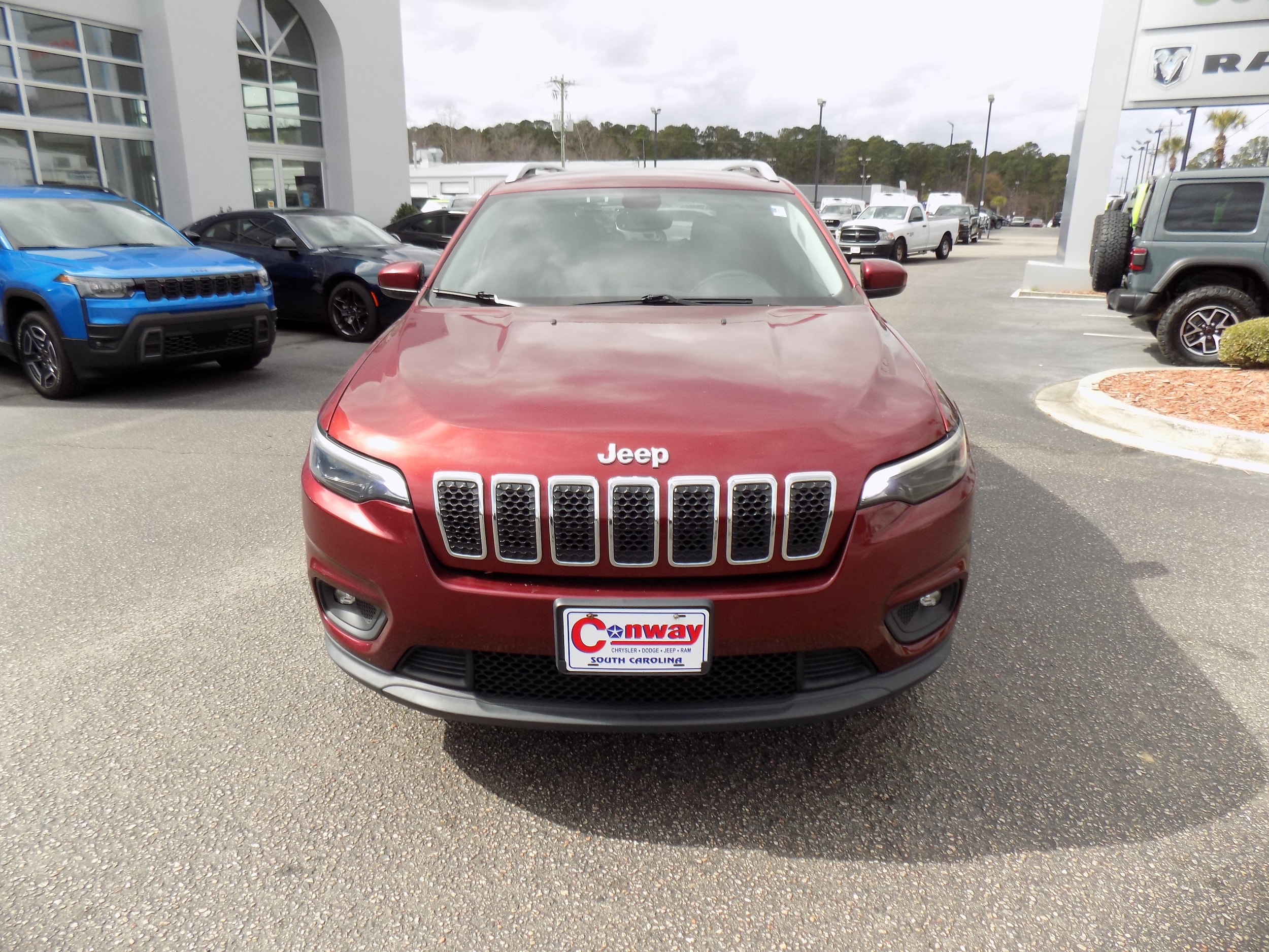 Used 2019 Jeep Cherokee Latitude Plus with VIN 1C4PJMLX0KD270434 for sale in Conway, SC