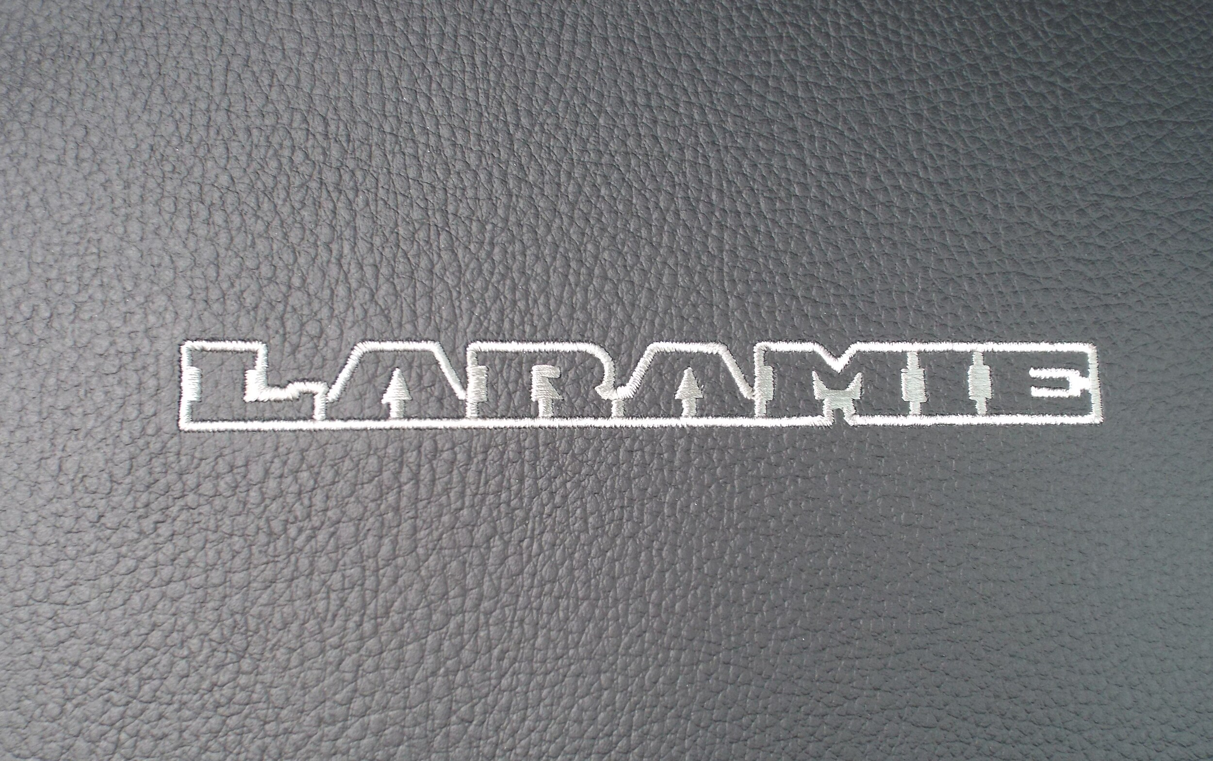 2026 RAM 2500 Laramie - Photo 26