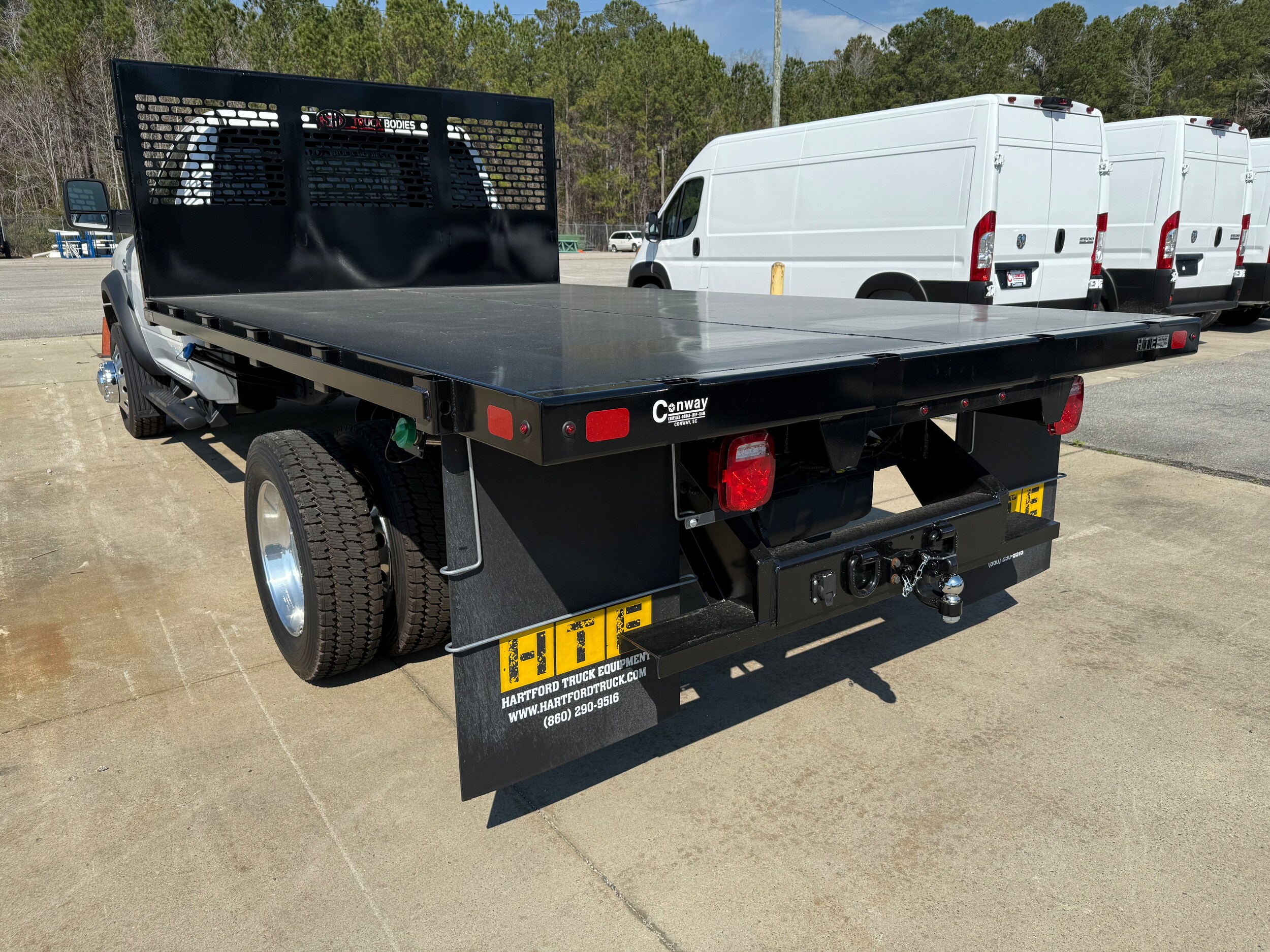 2024 Ram 5500 Tradesman SLT photo 4