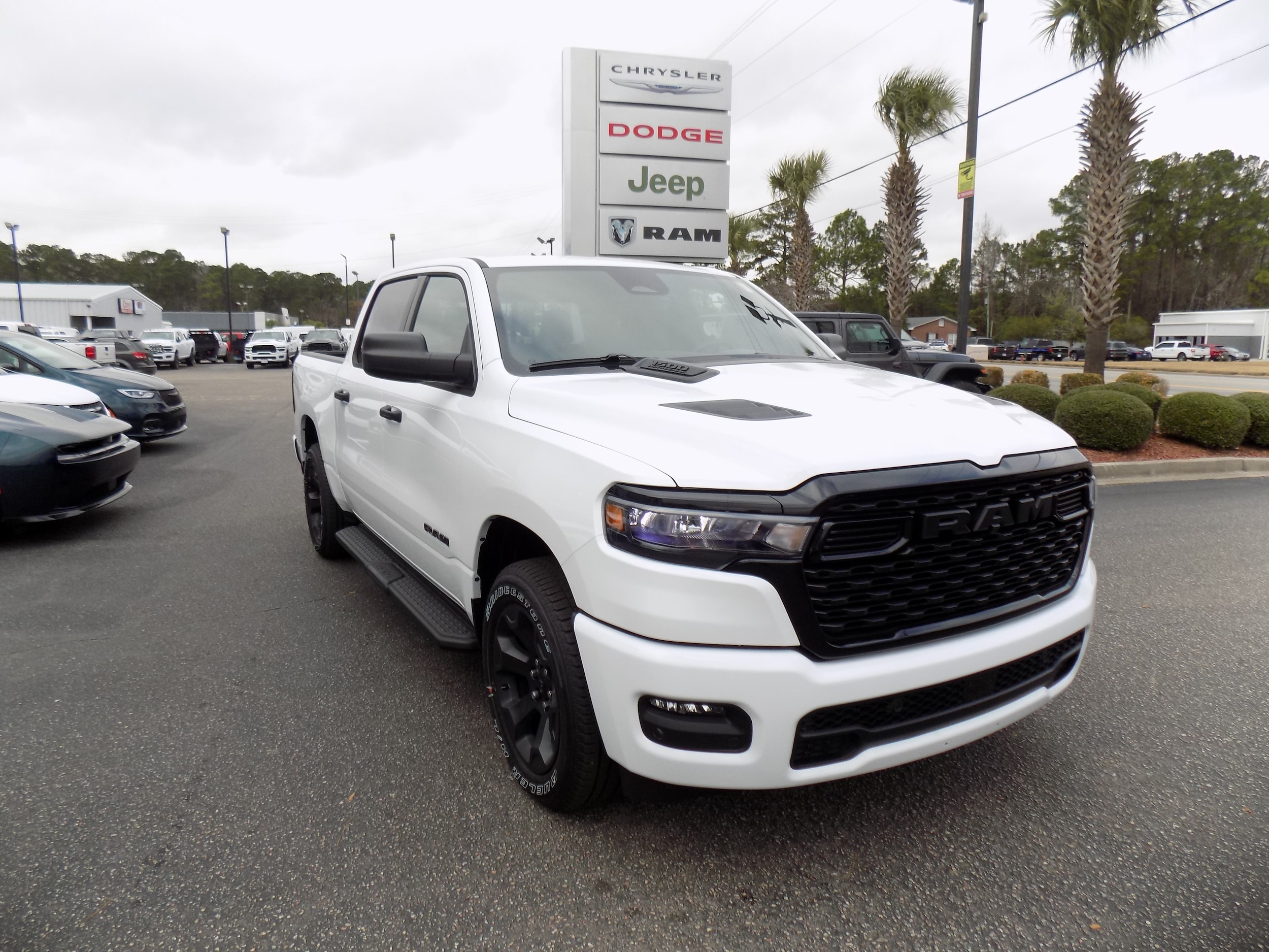 2026 RAM Ram 1500 Pickup Express's photo
