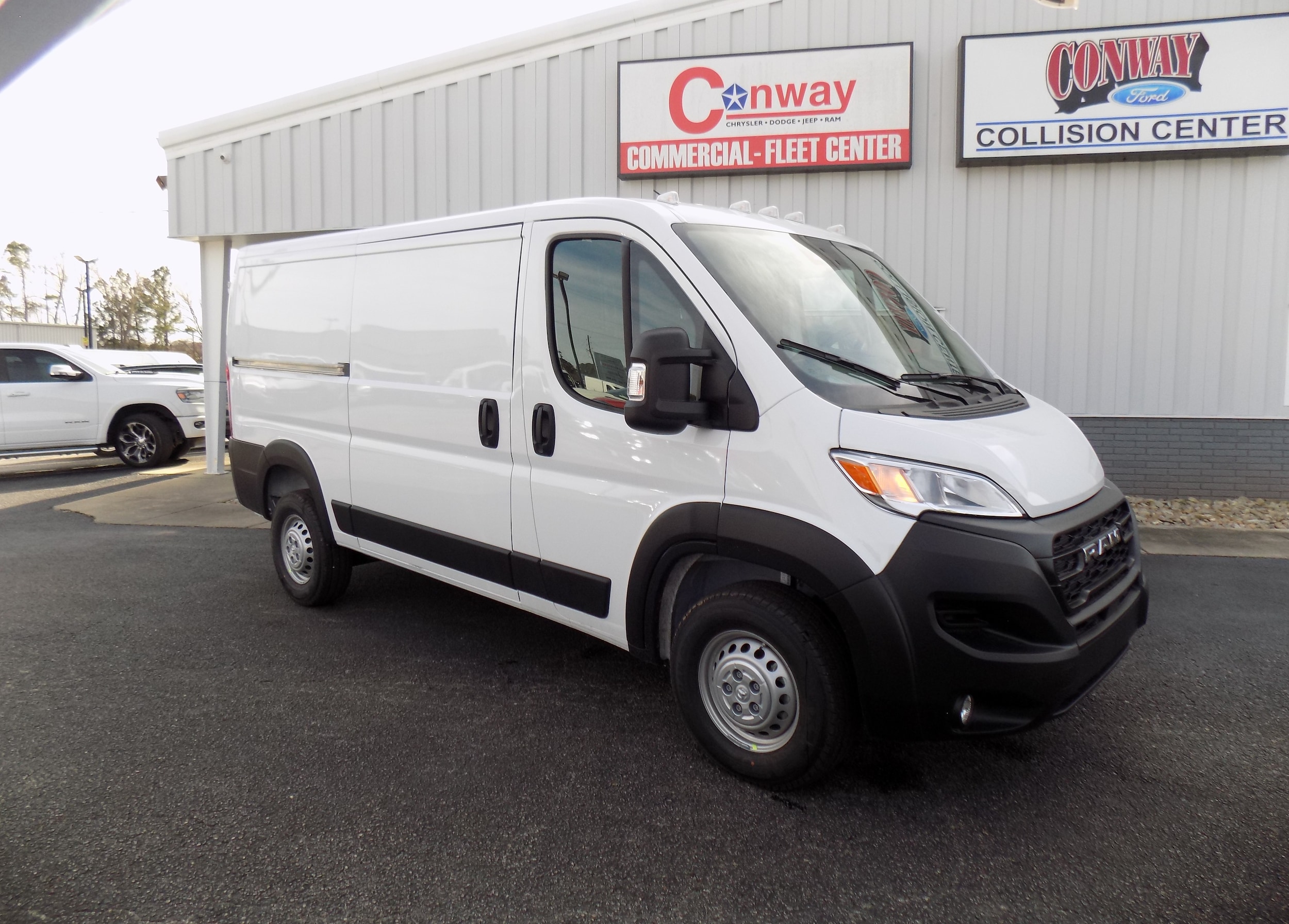 2026 RAM ProMaster 1500 Tradesman 136" WB Low Roof's photo