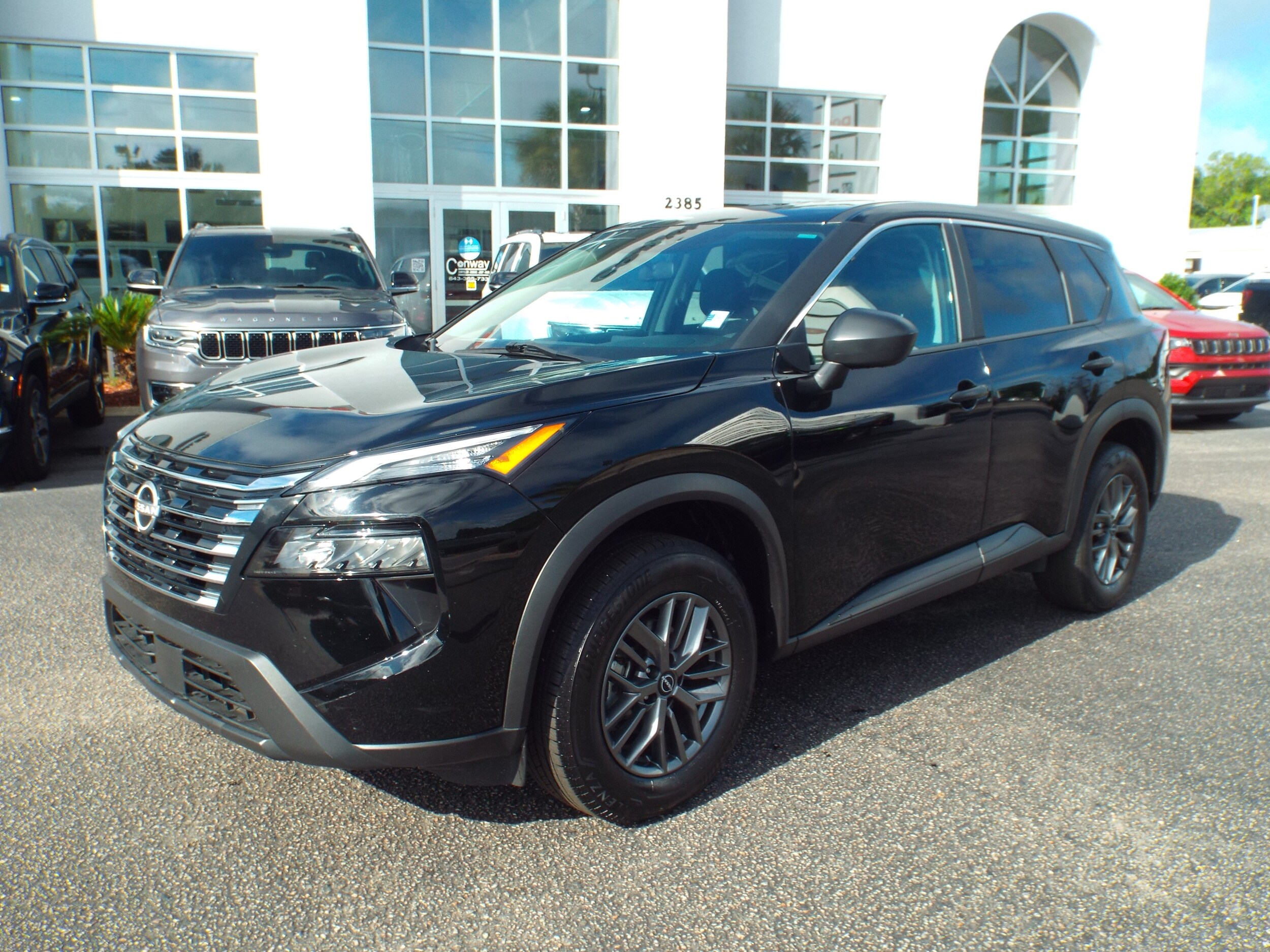 2024 Nissan Rogue S photo 2