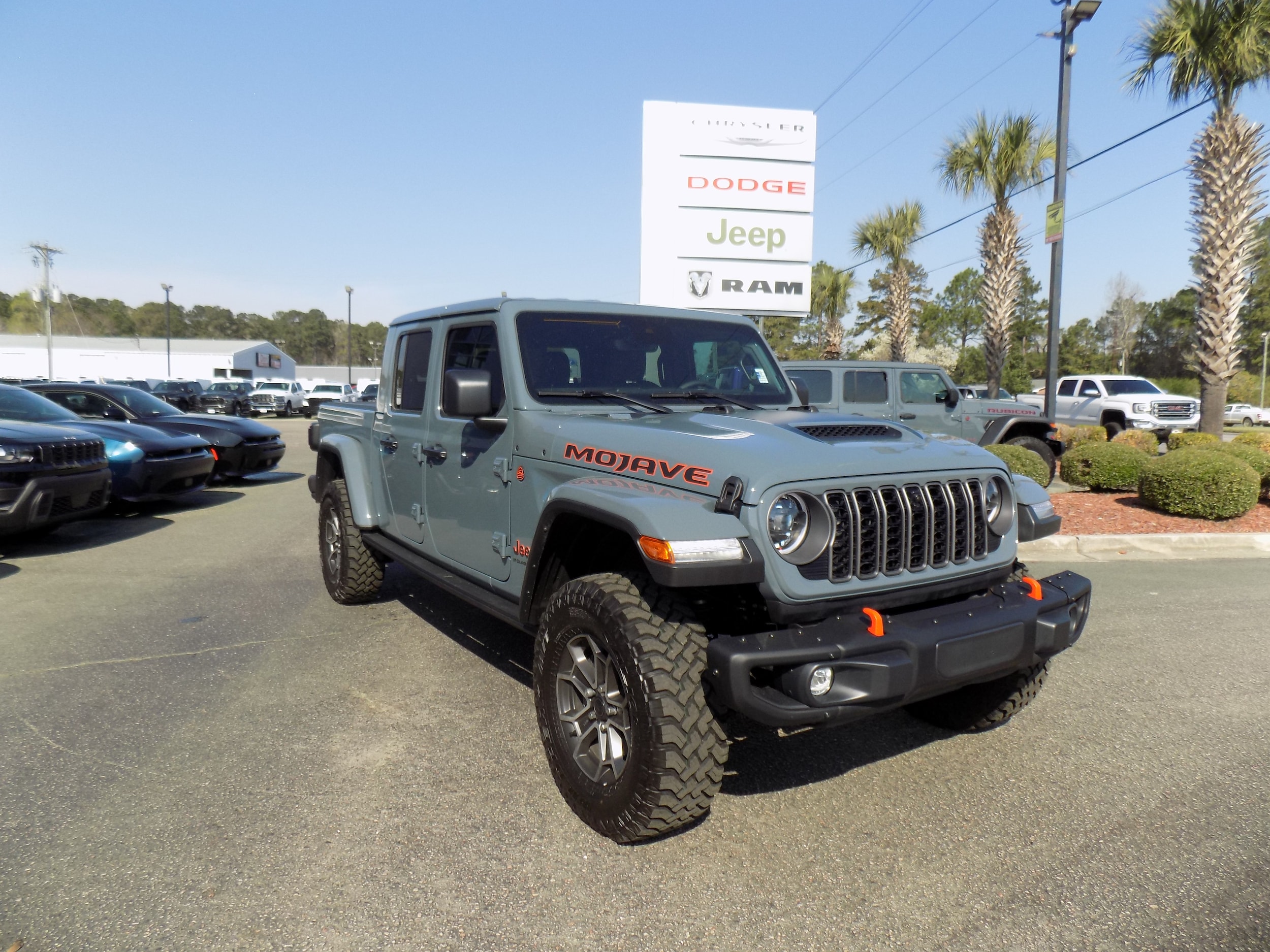 2025 Jeep Gladiator Mojave X Auto's photo