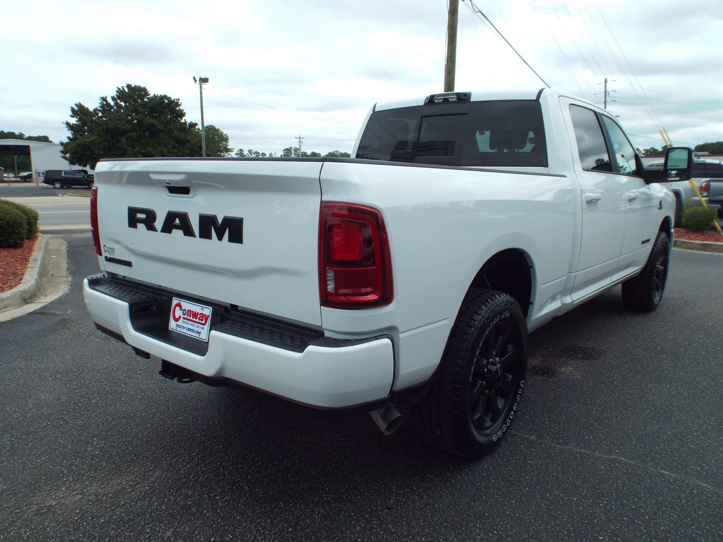 2026 RAM 2500 Laramie - Photo 9
