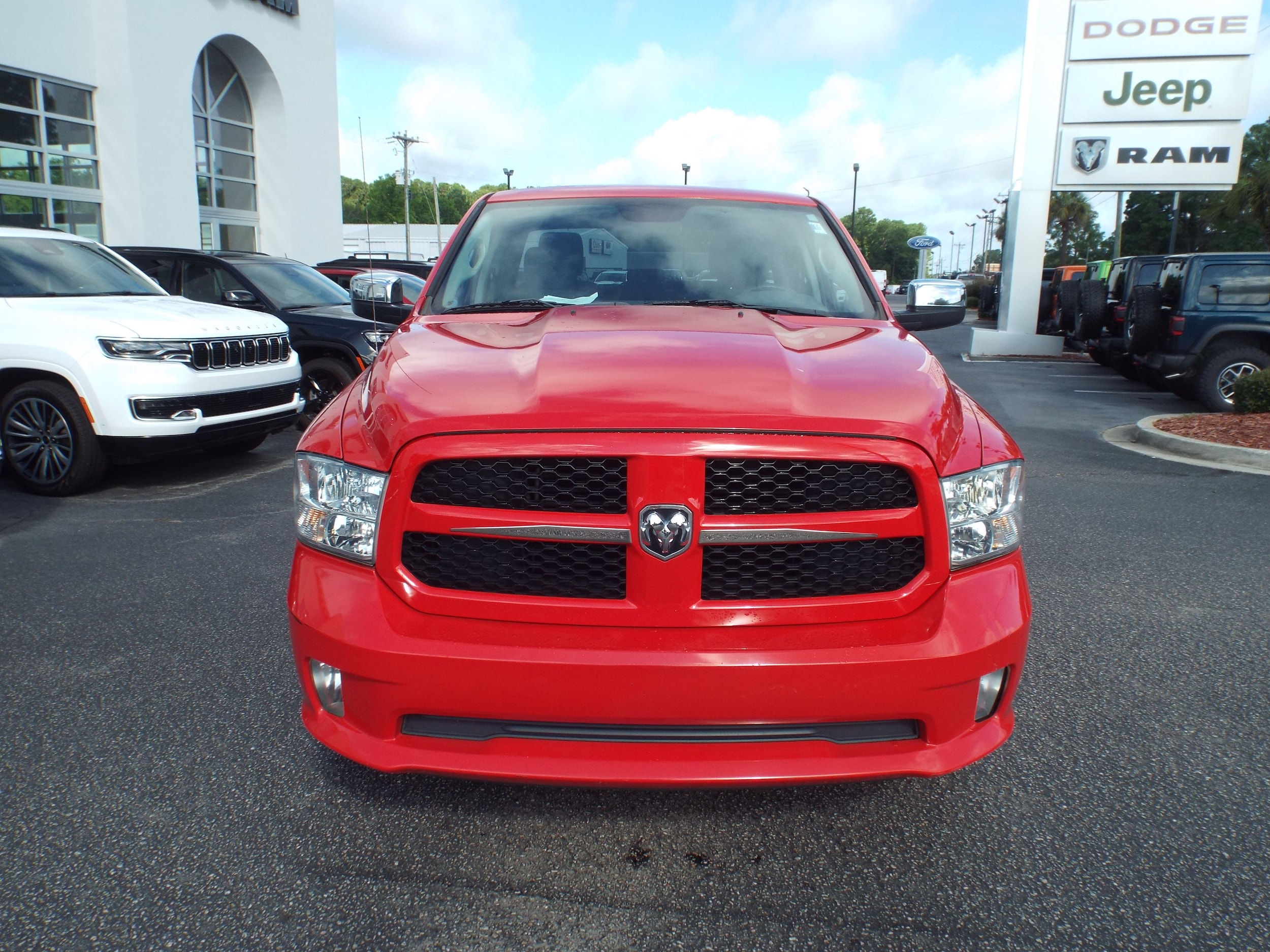 Used 2018 RAM Ram 1500 Pickup Express with VIN 1C6RR7FT3JS308414 for sale in Conway, SC