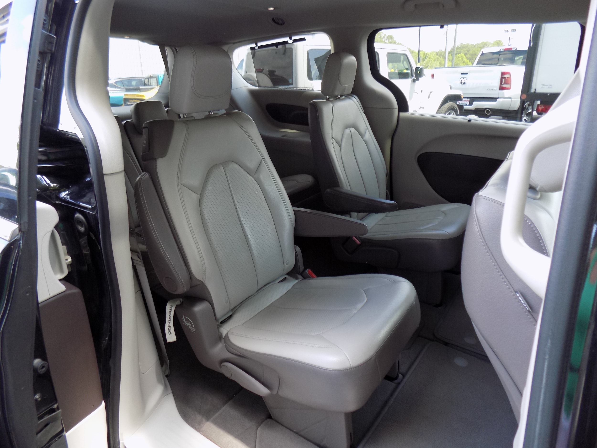 2018 Chrysler Pacifica Touring L - Photo 36