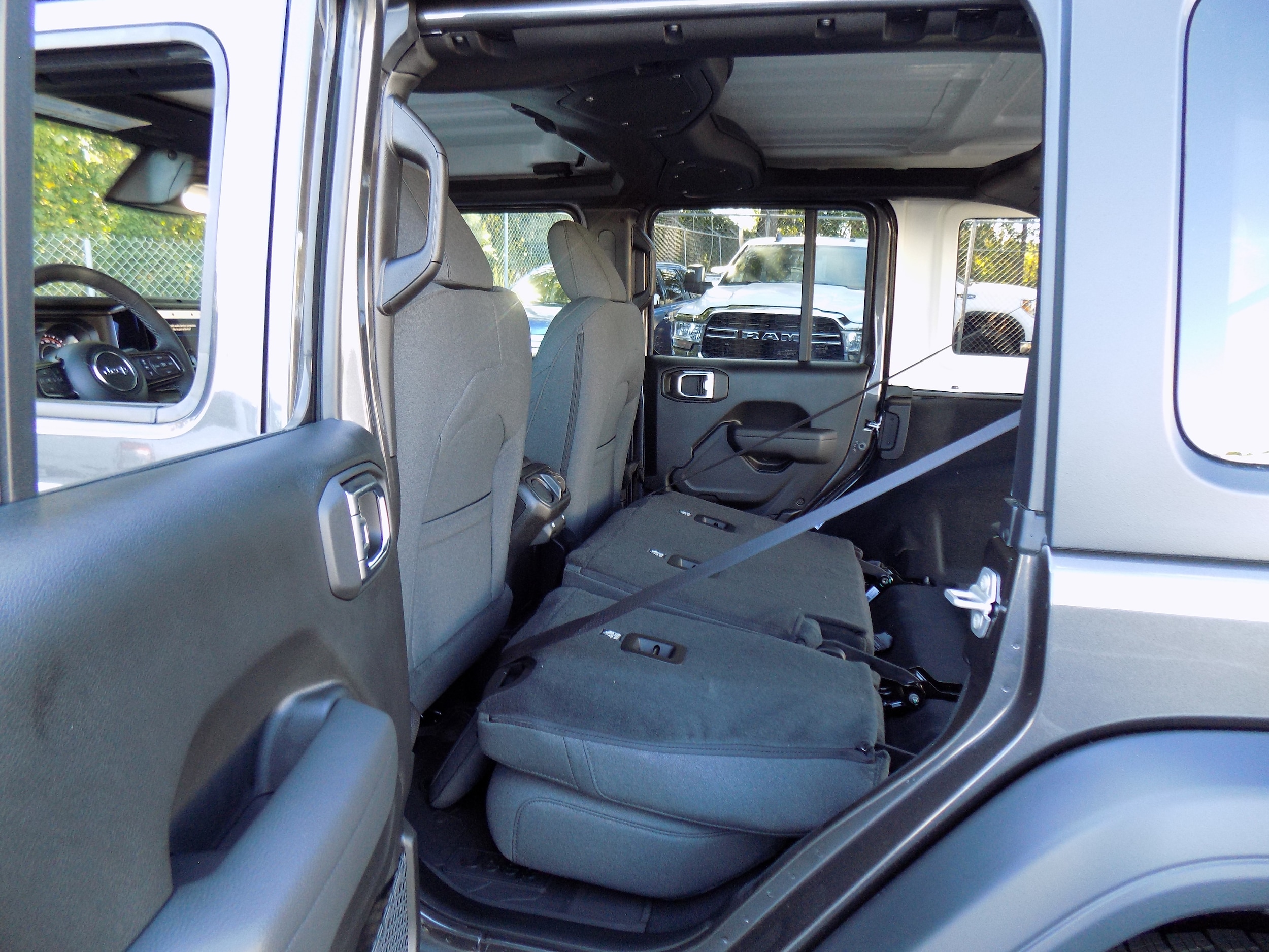 2026 Jeep Wrangler 4-Door Sport S - Photo 25
