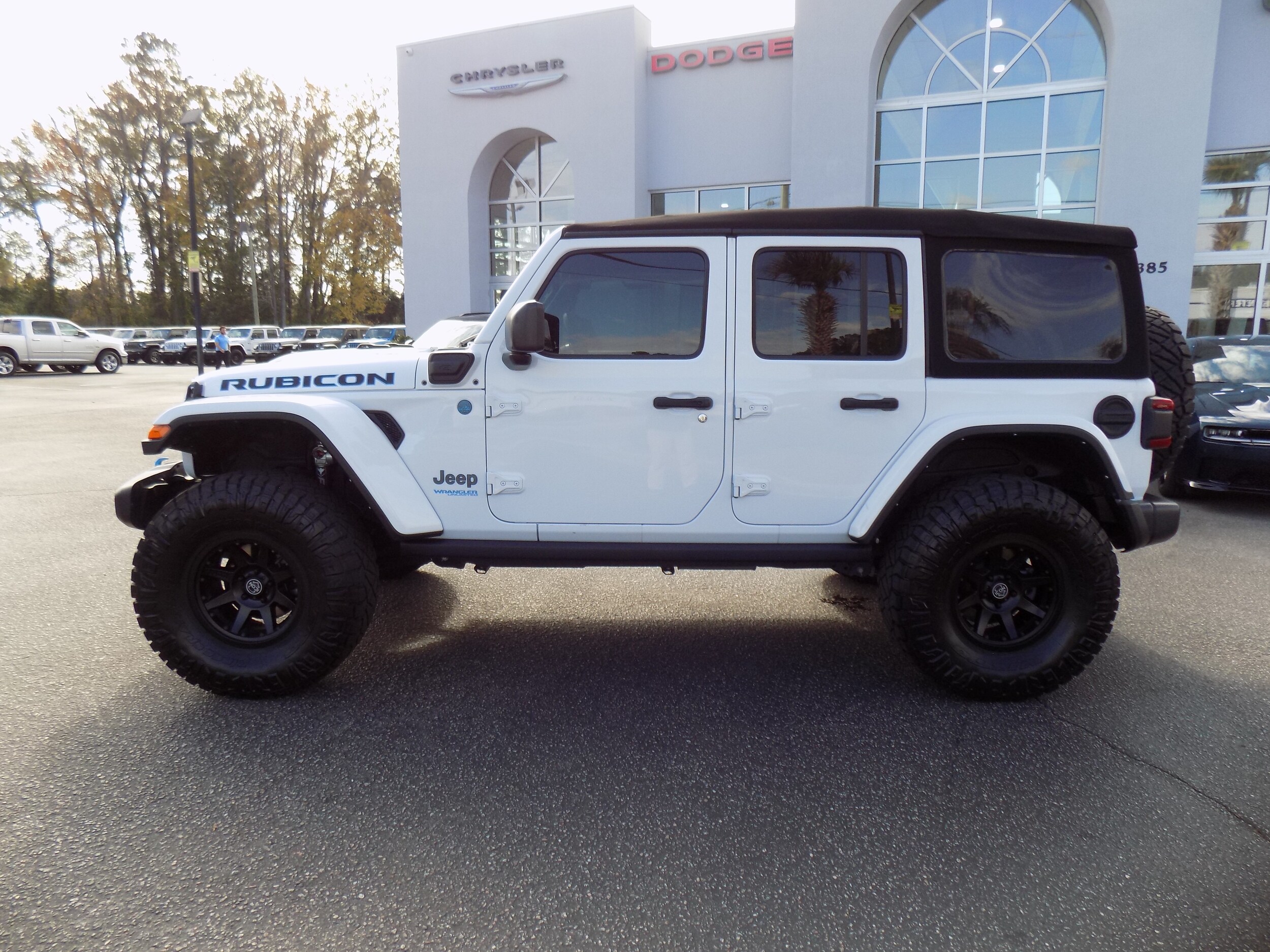 2022 Jeep Wrangler Unlimited 4xe Rubicon photo 4