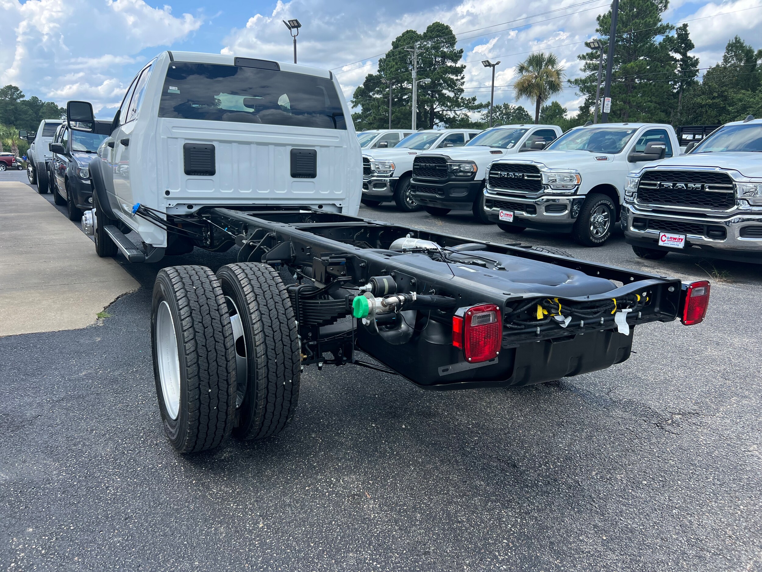 2024 Ram 5500 Tradesman SLT Laramie Limited photo 4