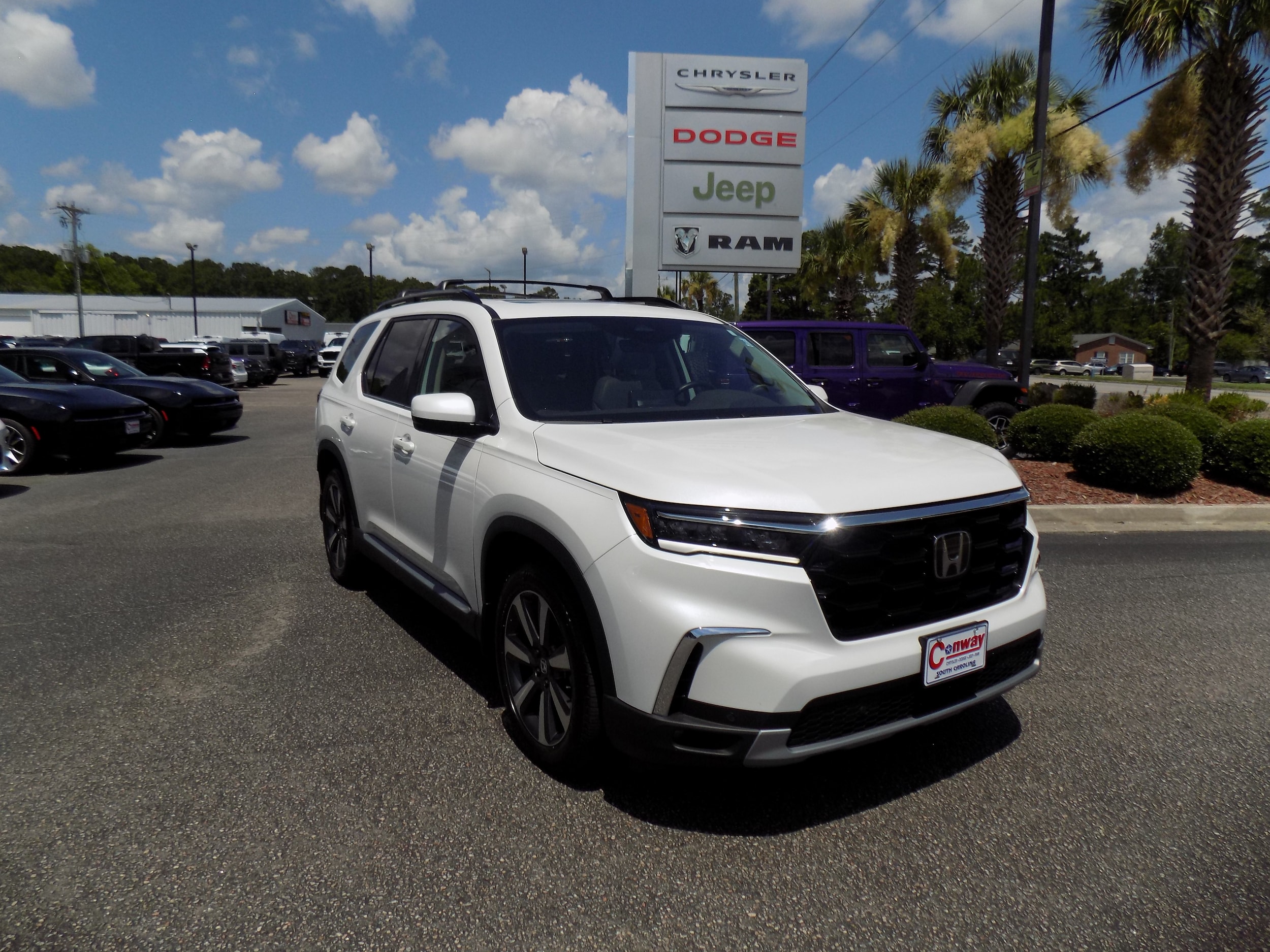  2025 Honda Pilot SUV / Crossover  Automatic