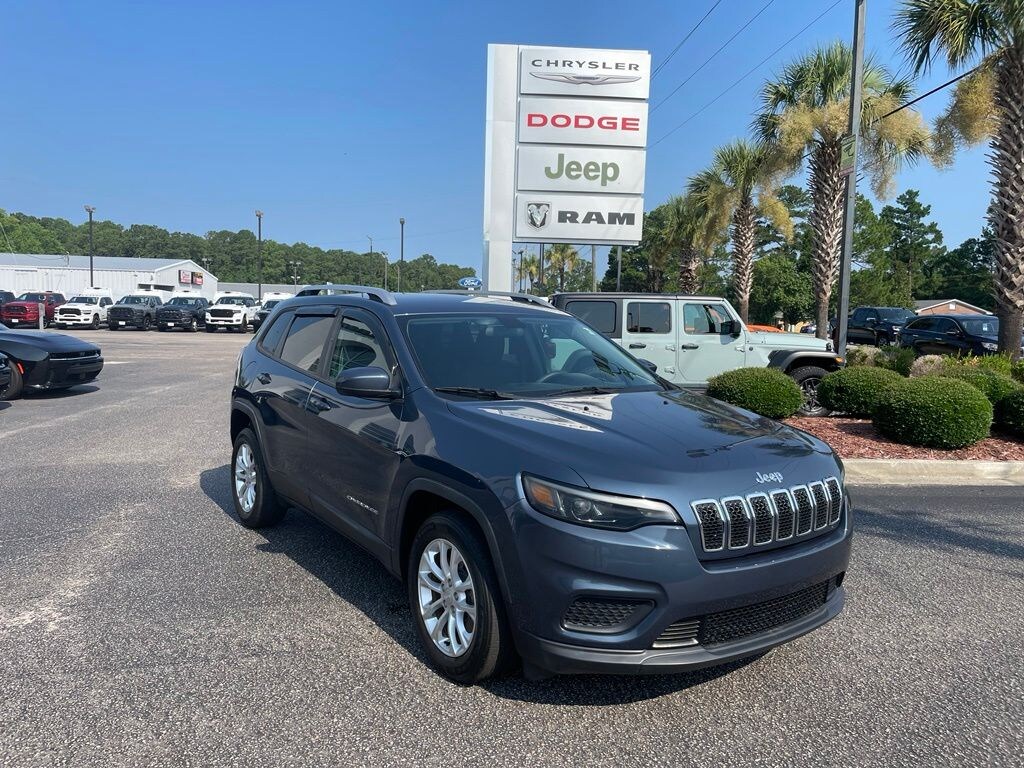Used 2020 Jeep Cherokee Latitude SUV