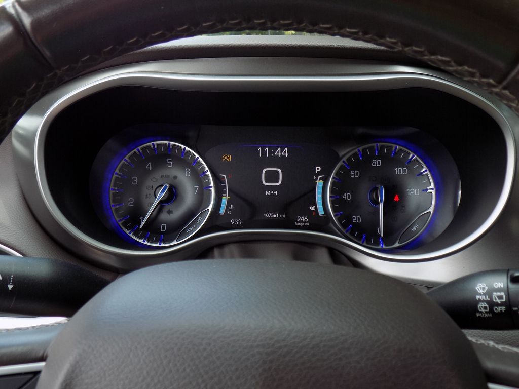 2018 Chrysler Pacifica Touring L - Photo 16