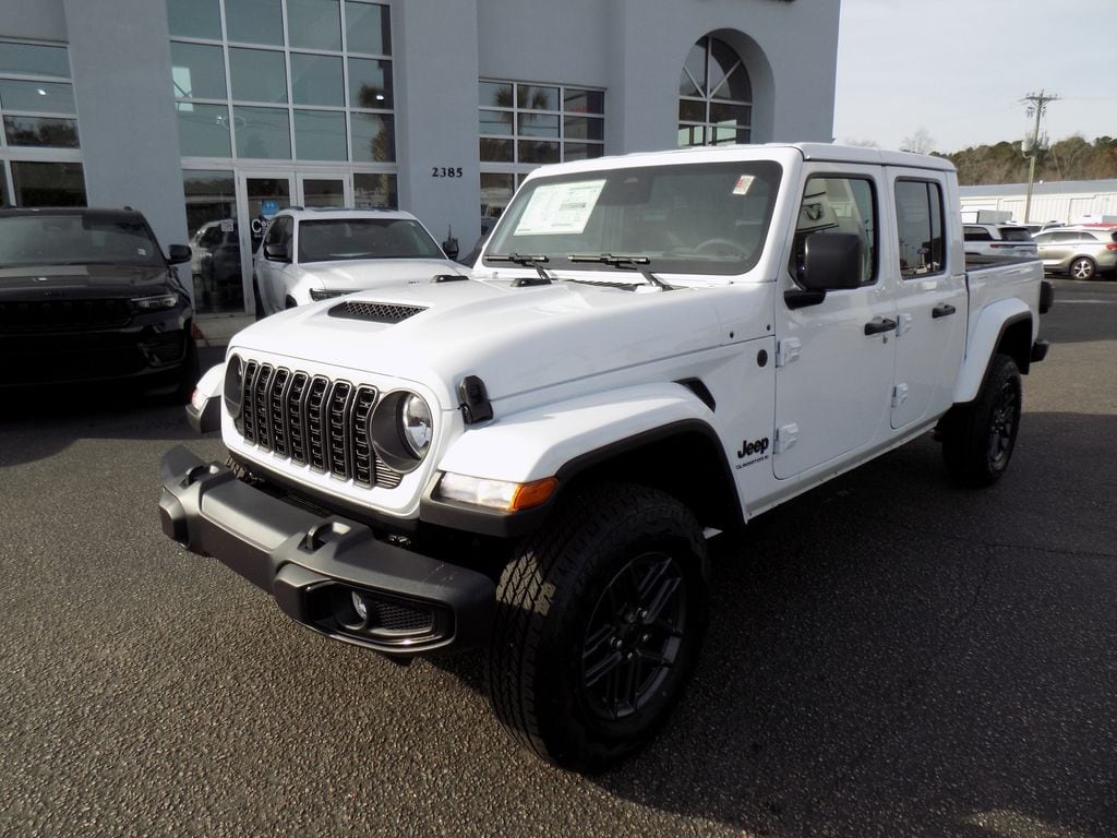 New 2026 Jeep Gladiator Sport Pickup