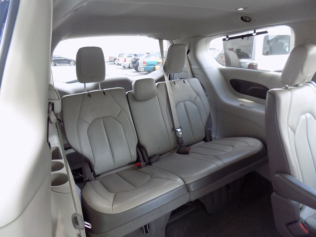 2018 Chrysler Pacifica Touring L - Photo 37