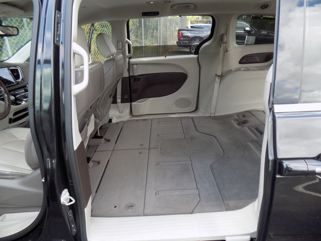 2018 Chrysler Pacifica Touring L - Photo 43