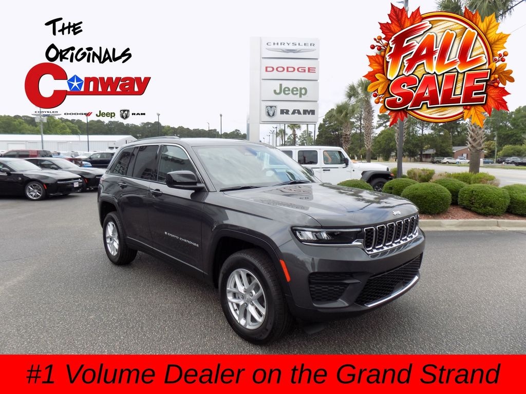 New 2026 Jeep Grand Cherokee Laredo Sport Utility